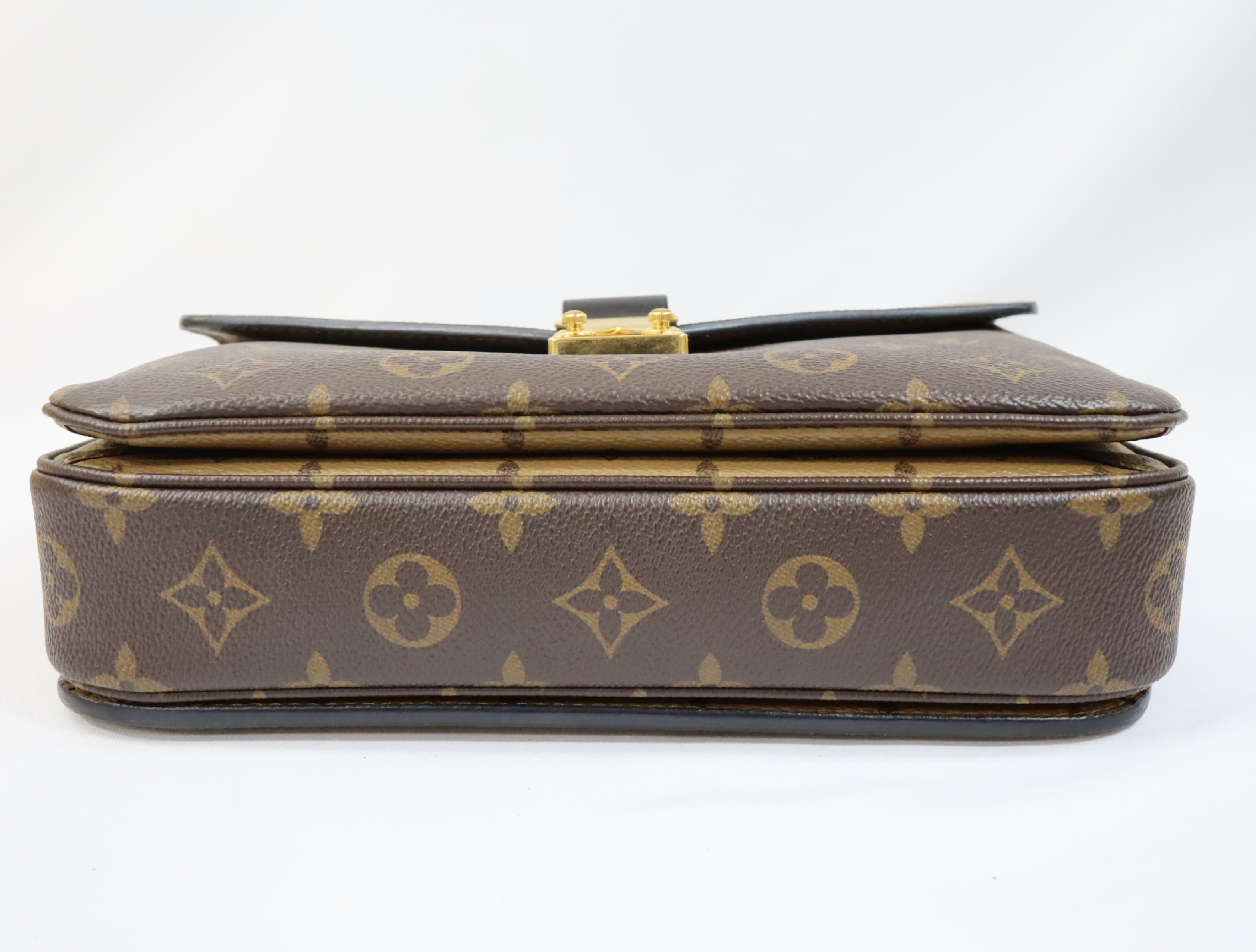 Monogram Reverse Pochette Metis MM M44876 Shoulder Bag (RFID detected) — view 5