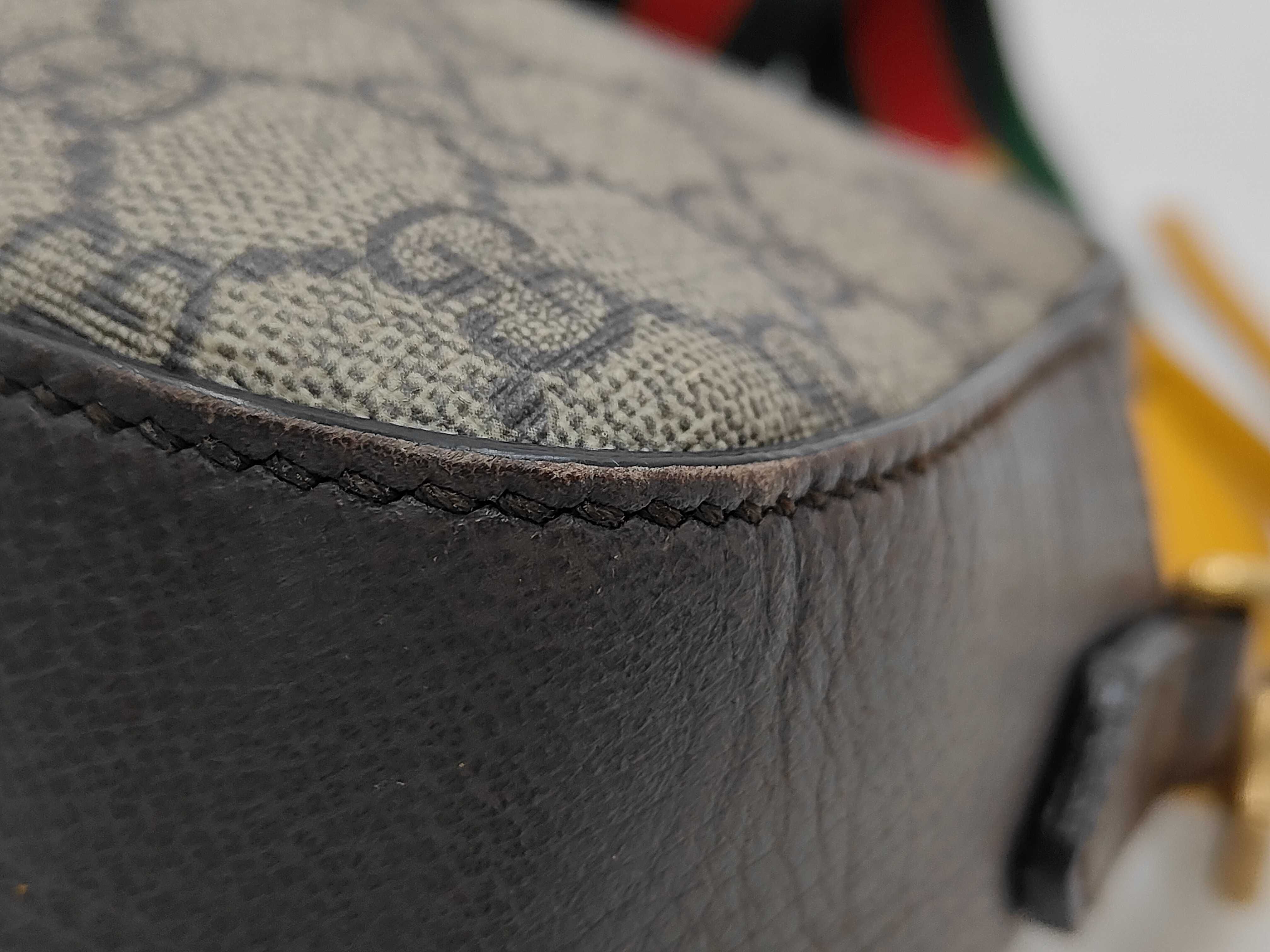 GG Supreme 476466 Tiger Head Shoulder Bag — view 4