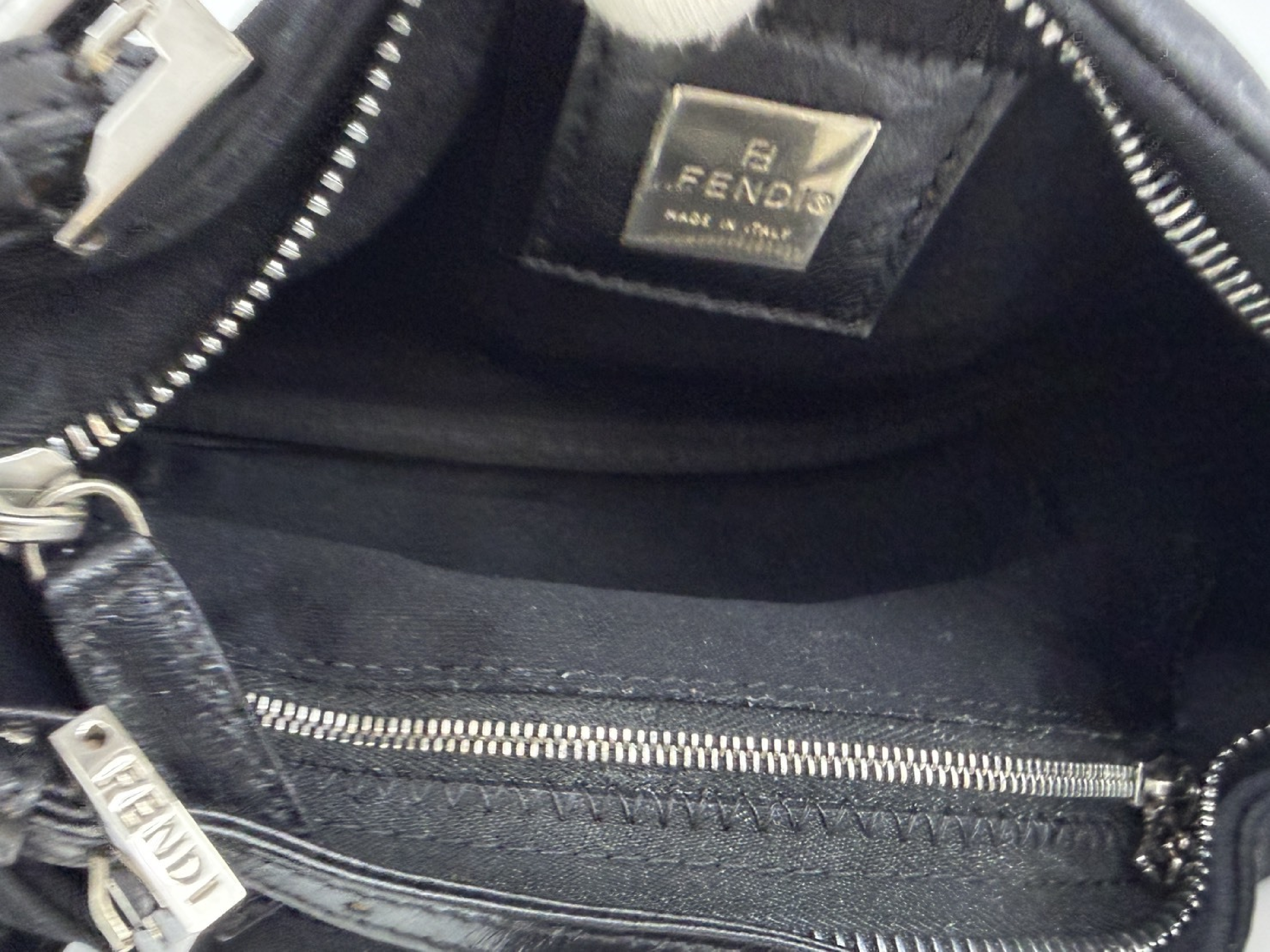 Mamma Nylon Shoulder Bag 2321・26687・099 Black Shoulder Bag — view 11