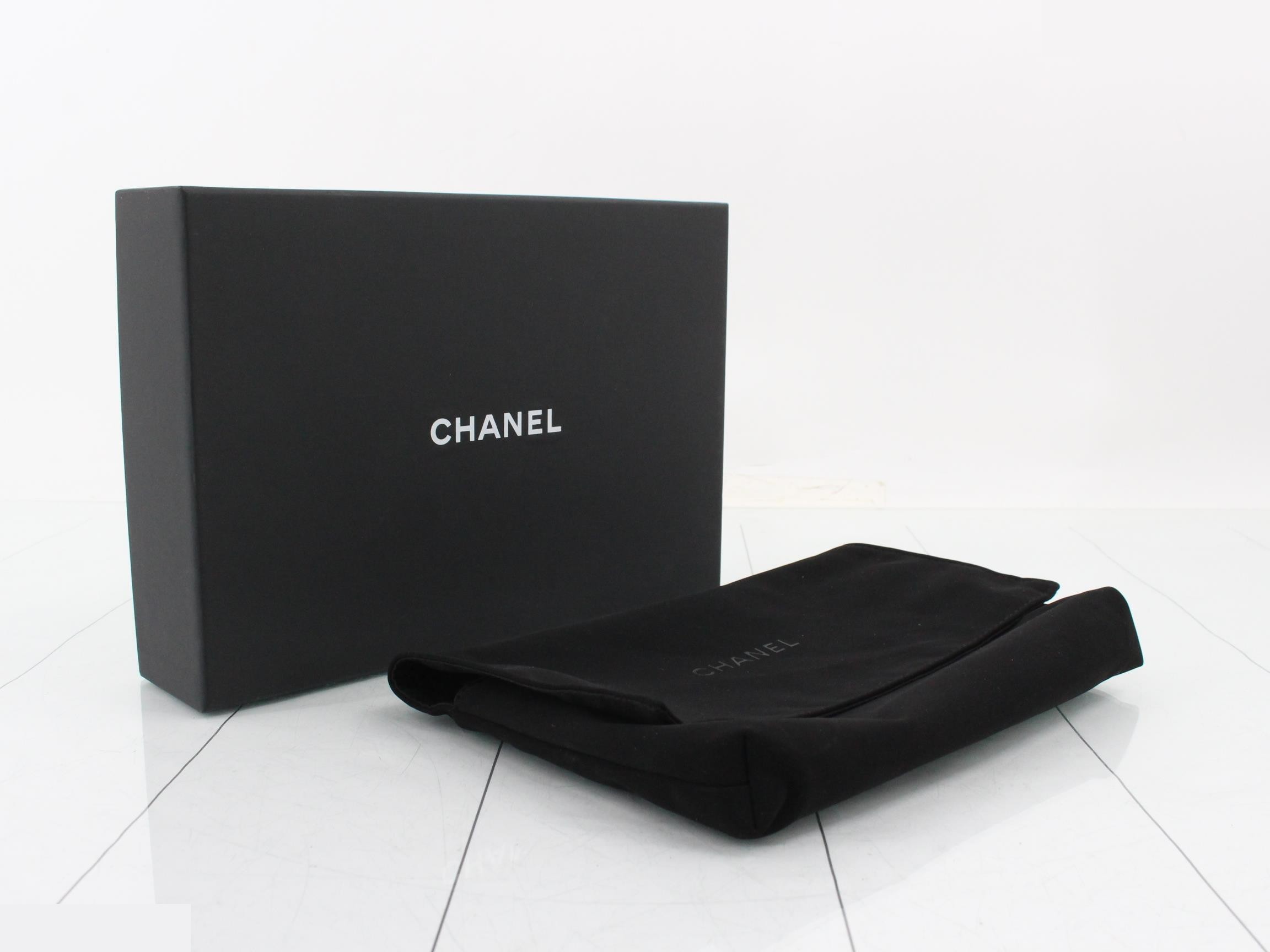 Book Lambskin Matelassé Chain Wallet — view 5