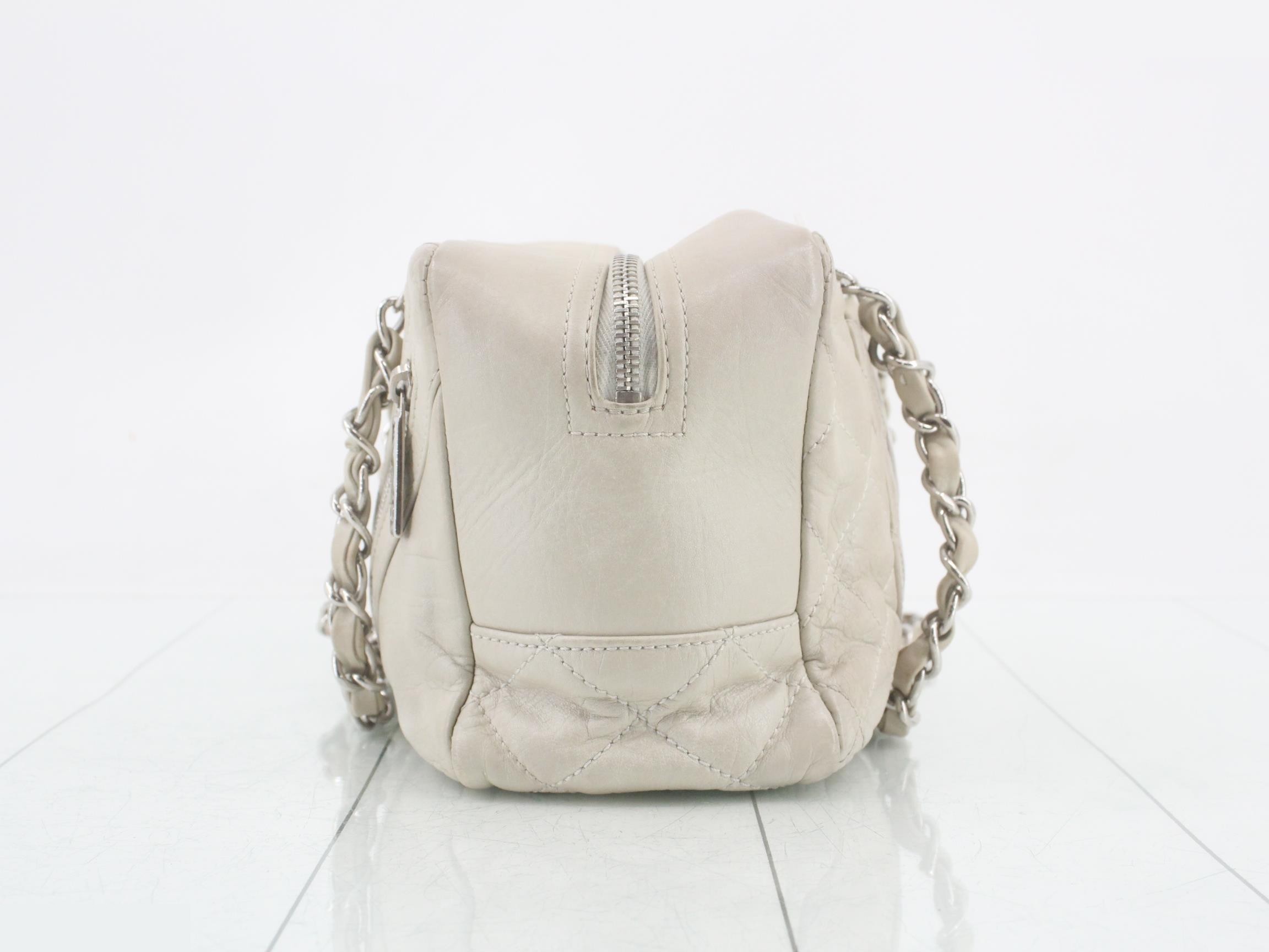 Cambon Line Chain Semi-Shoulder Bag — view 3