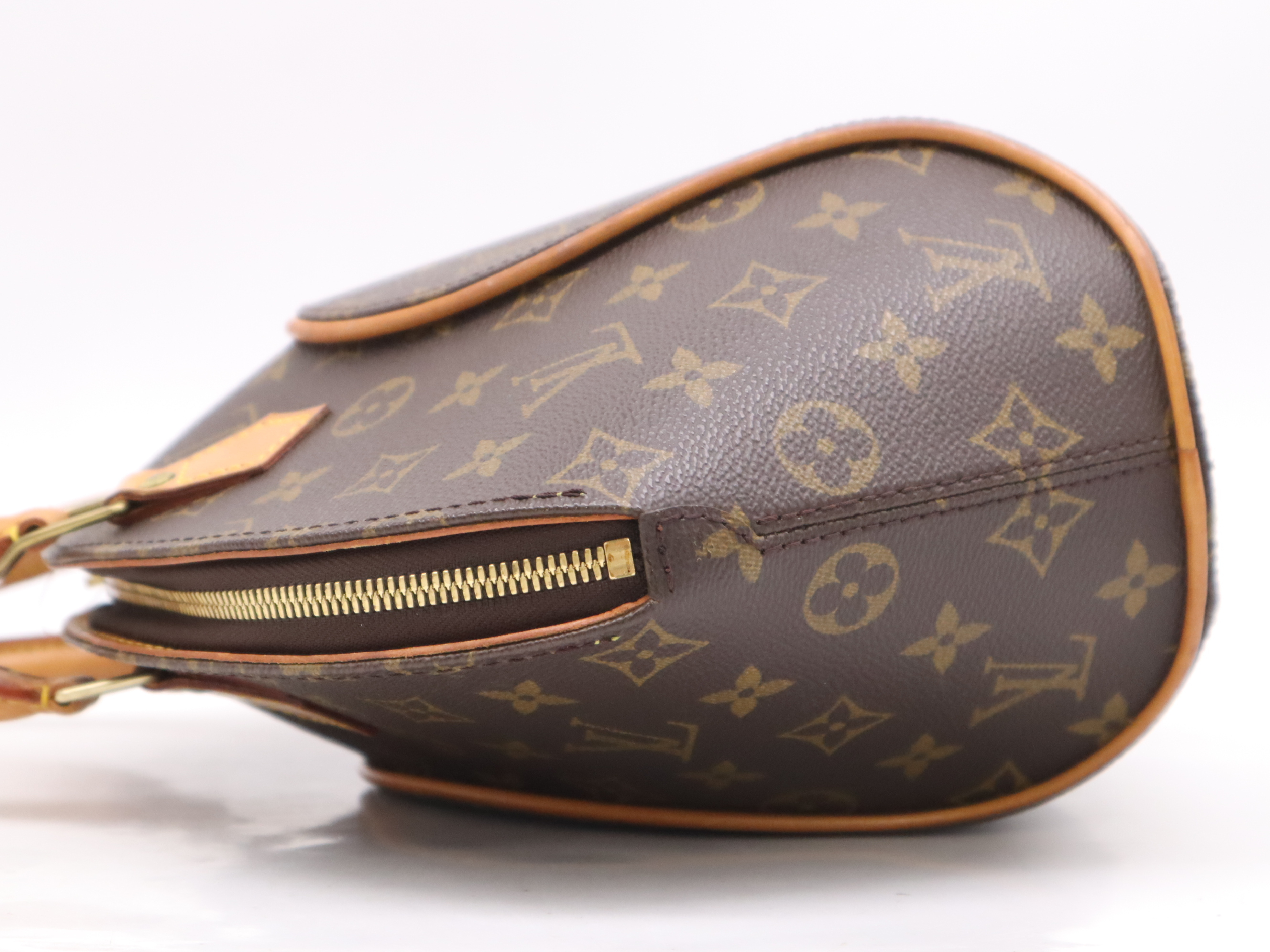 M51127 Monogram Ellipse PM Handbag — view 3