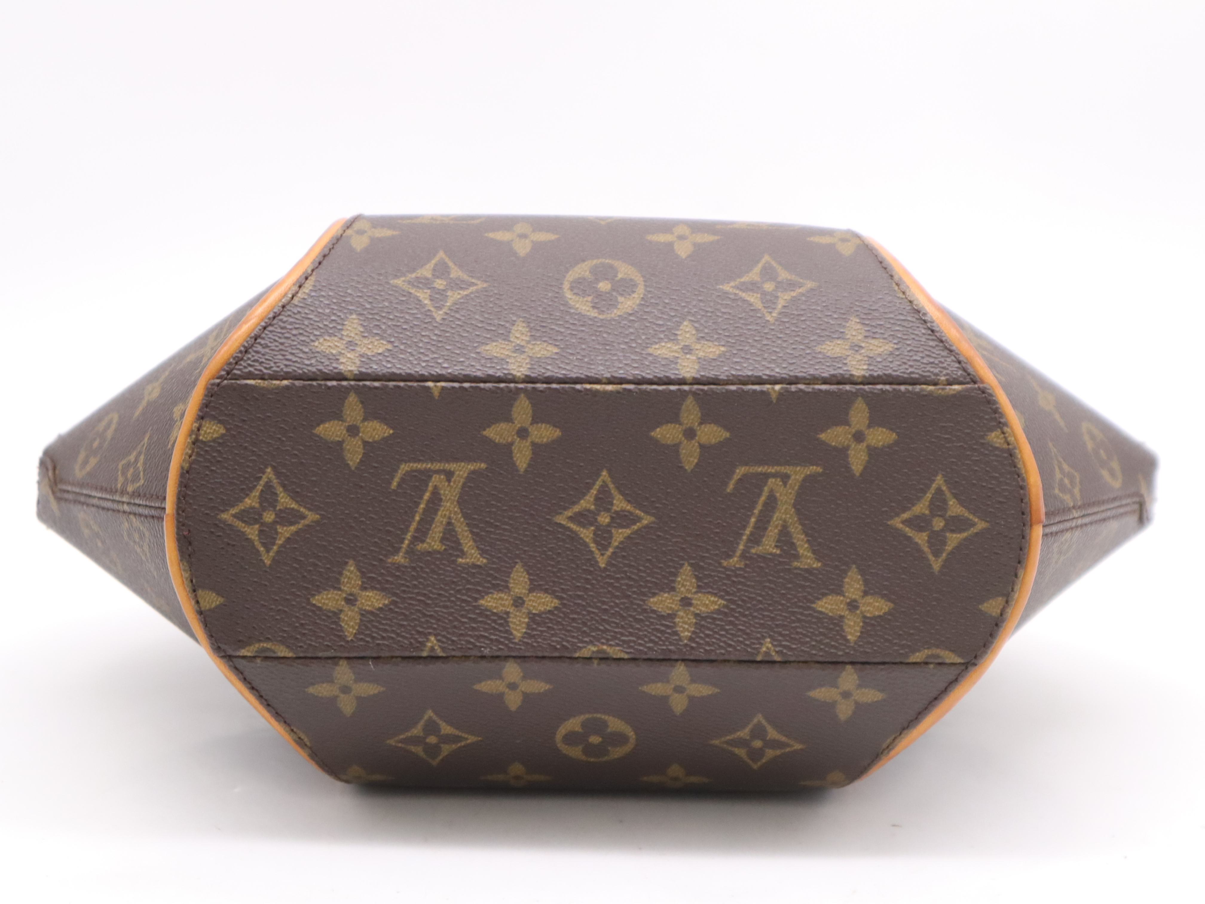 M51127 Monogram Ellipse PM Handbag — view 4