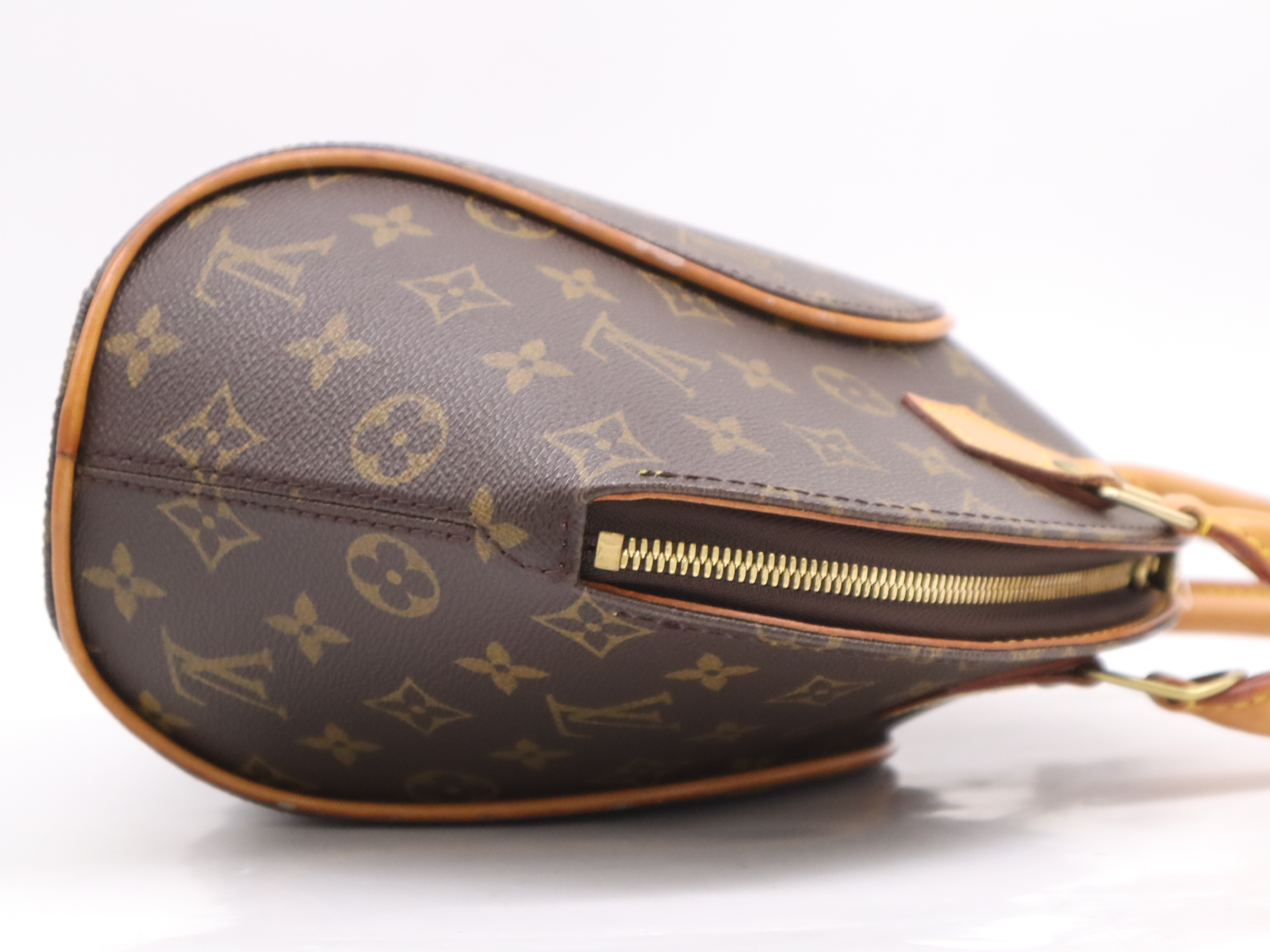 M51127 Monogram Ellipse PM Handbag — view 5