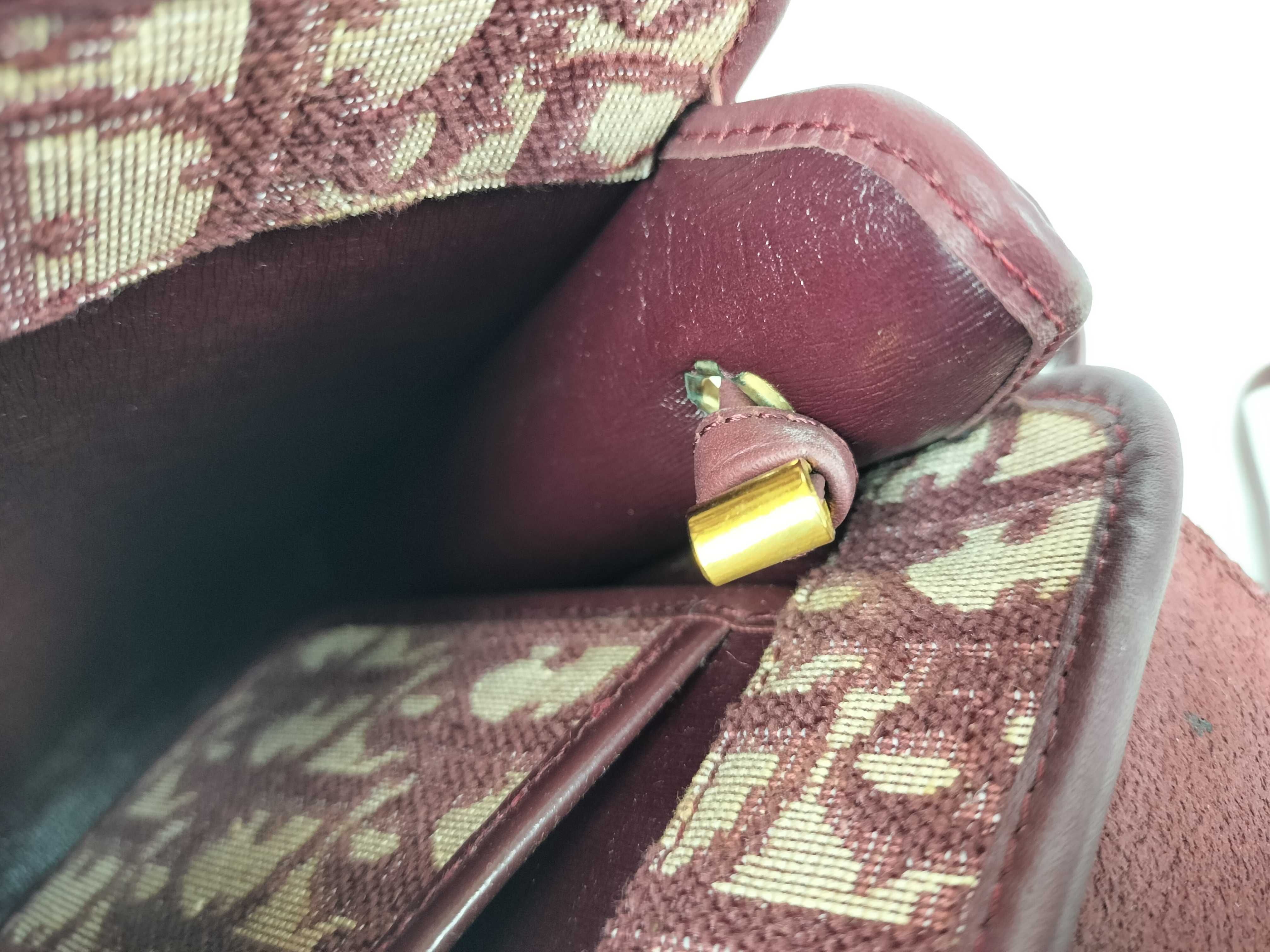 Trotter Bordeaux Vintage Shoulder Bag — view 11