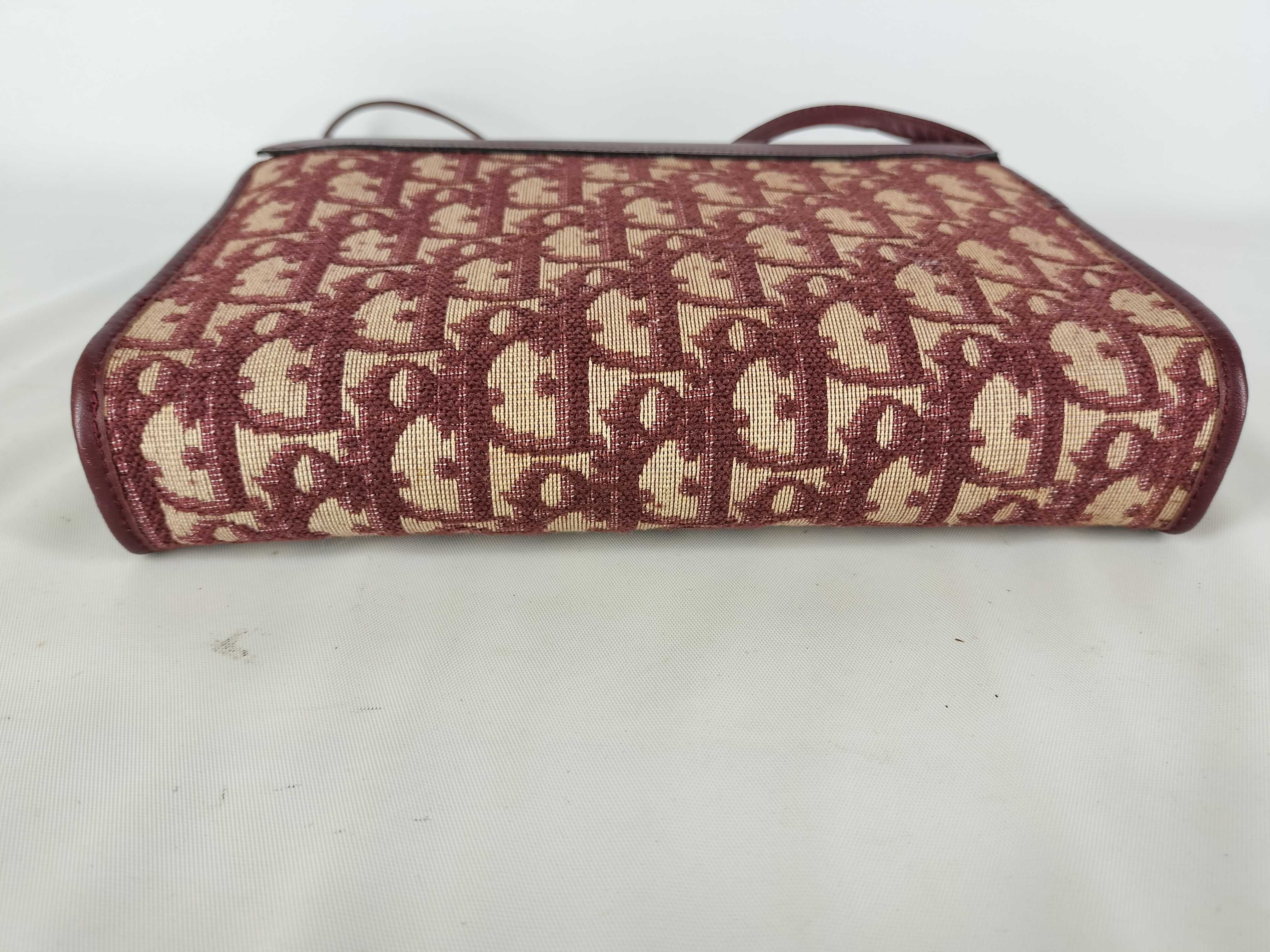 Trotter Bordeaux Vintage Shoulder Bag — view 4