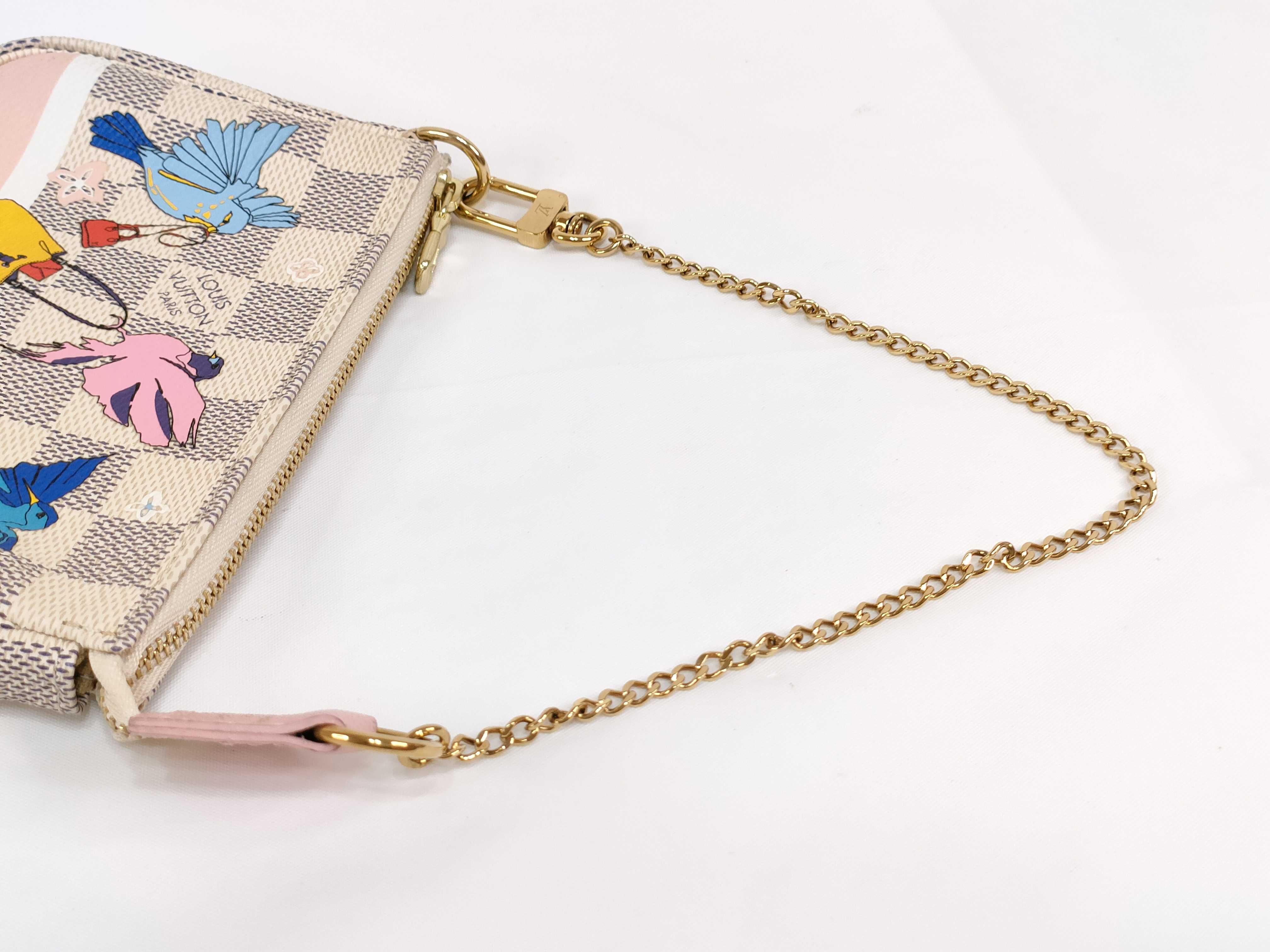 Damier Louis Vuitton Pouch — view 3