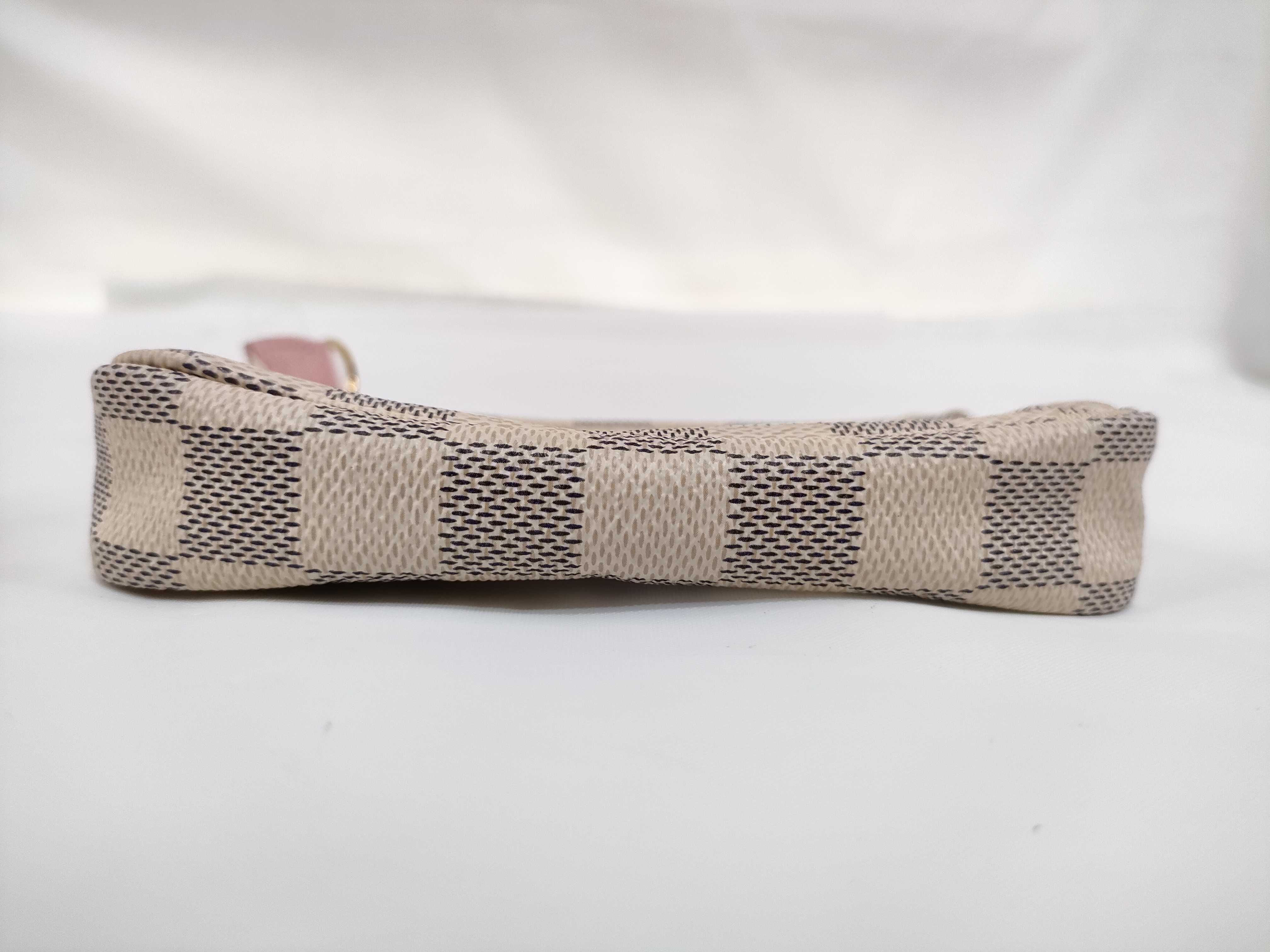 Damier Louis Vuitton Pouch — view 7
