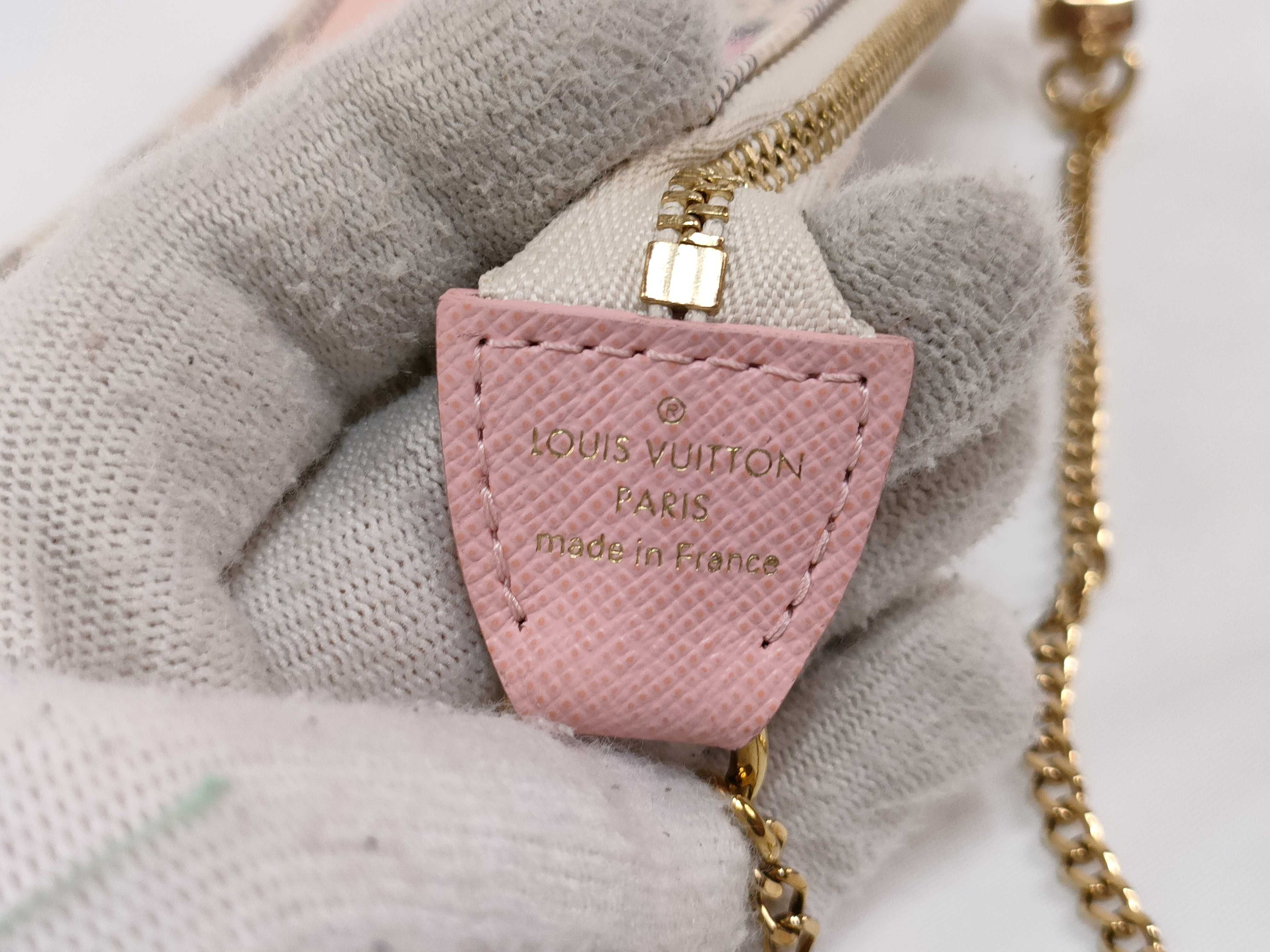 Damier Louis Vuitton Pouch — view 10