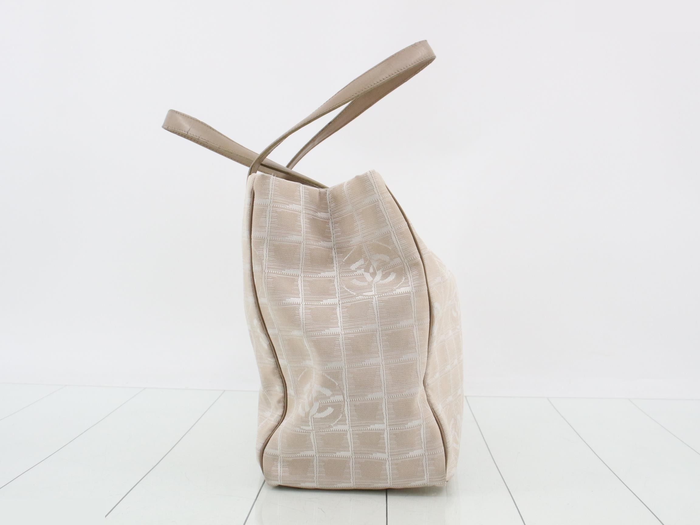 New Travel Line (Bag) - Tote Bag, Beige — view 3