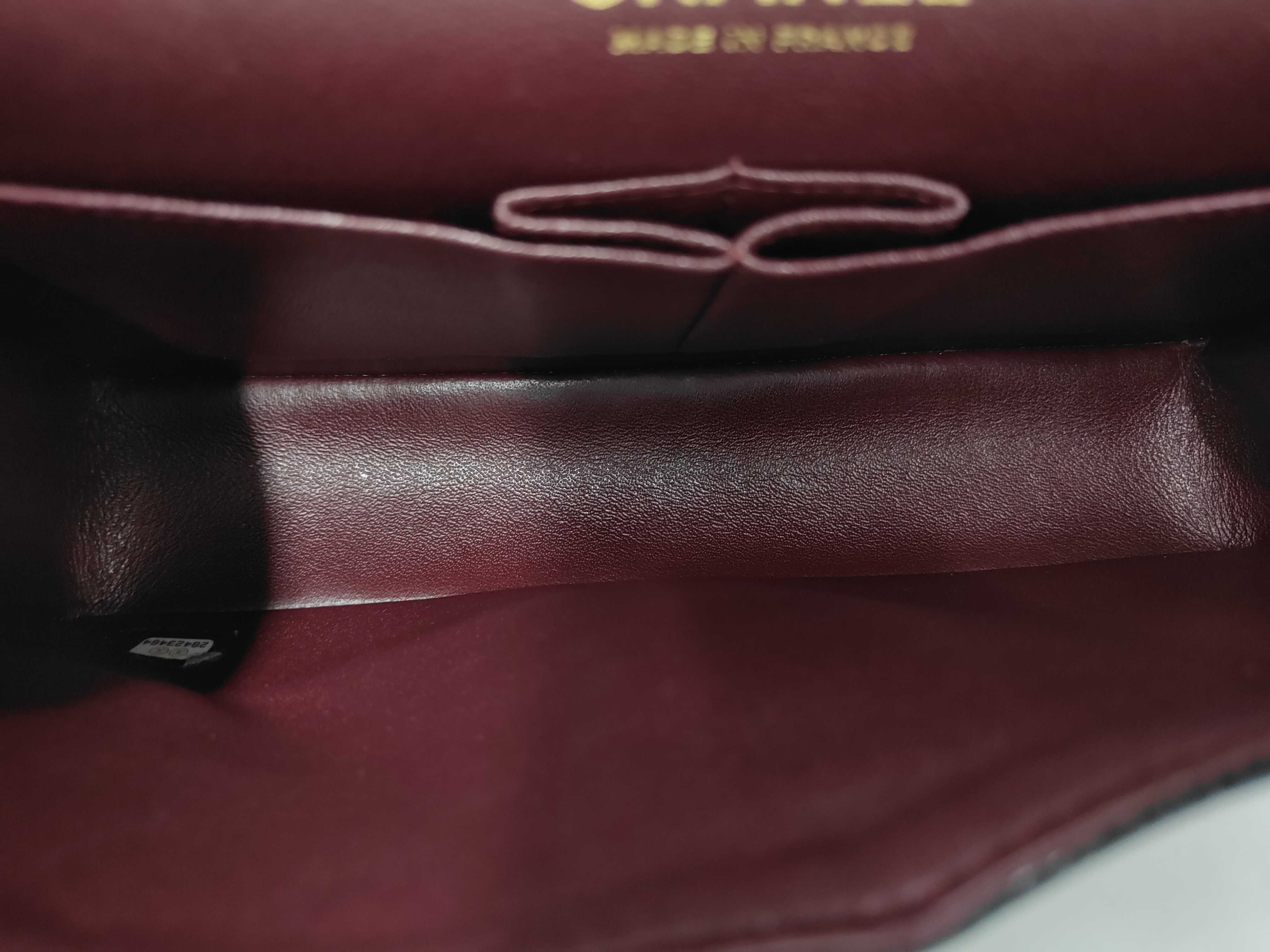 Matelassé 25 Double Flap Double Chain Caviar Shoulder Bag — view 8