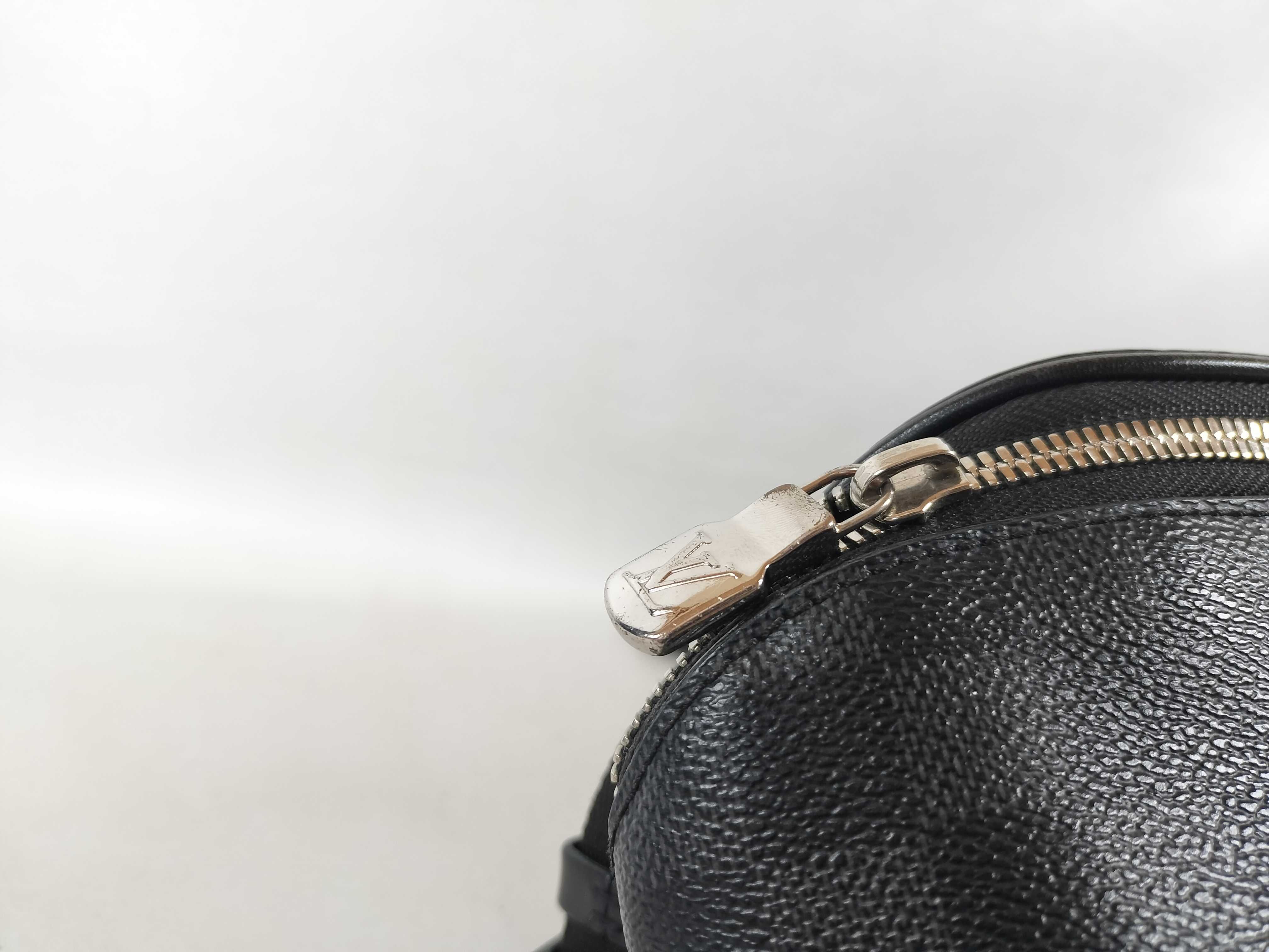 Epi M56610 Epi Damier Graphite Bum Bag with Dust Bag (Waist Bag) — view 8