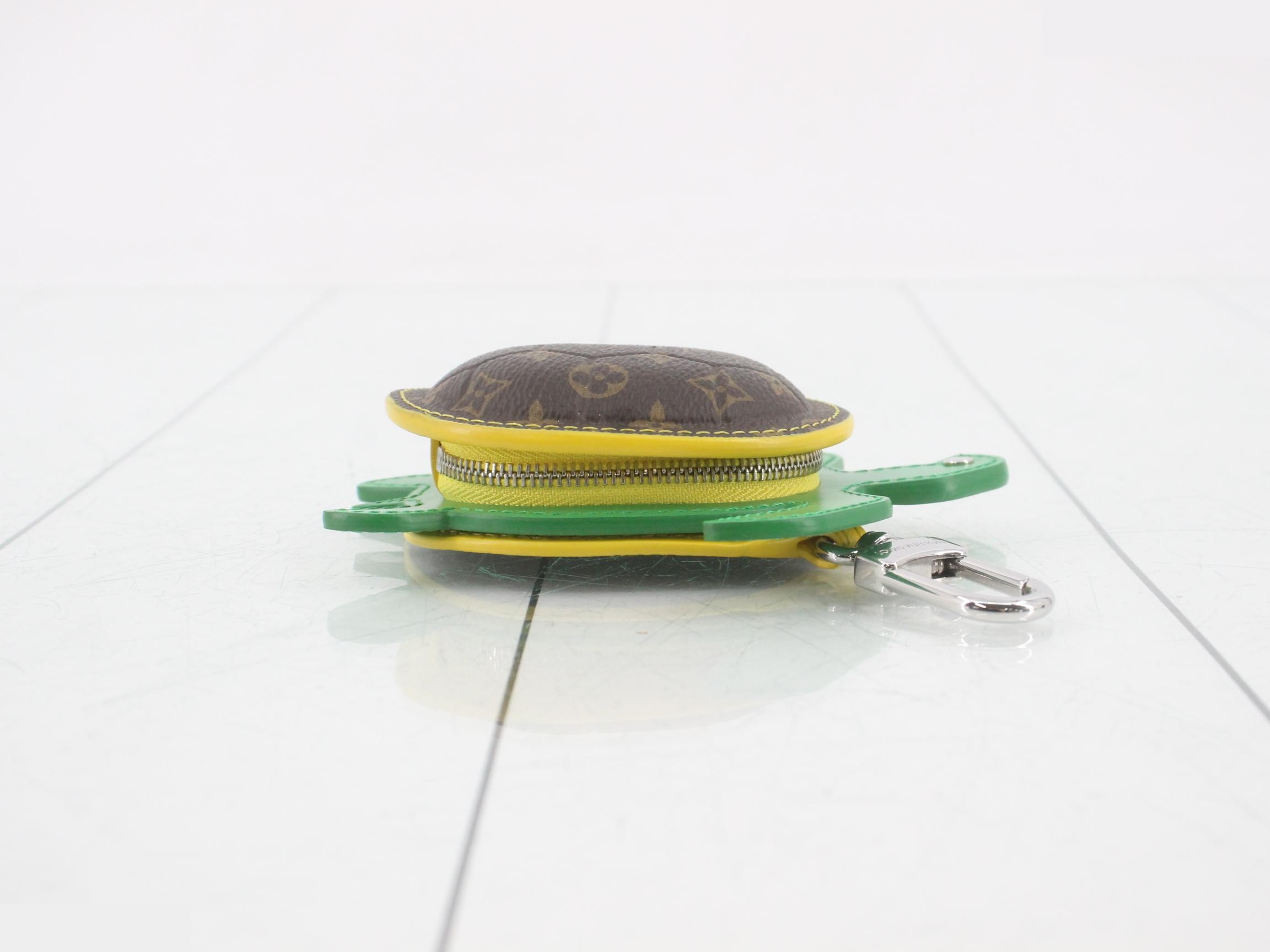 Porte Clé LV Turtle M01471 — view 3