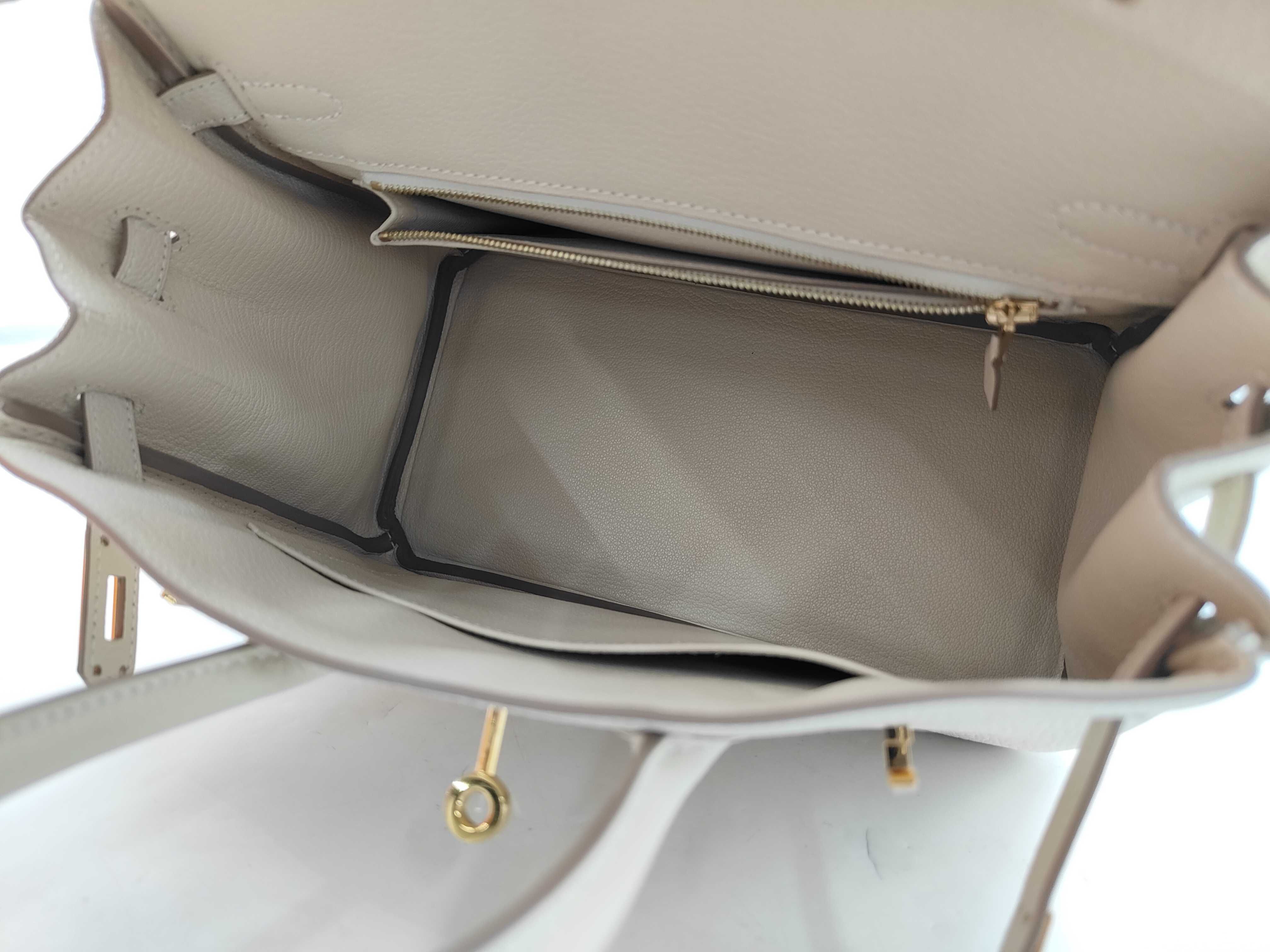 Birkin 25 Togo Leather, Gold Hardware, Gold Stamp Handbag — view 13