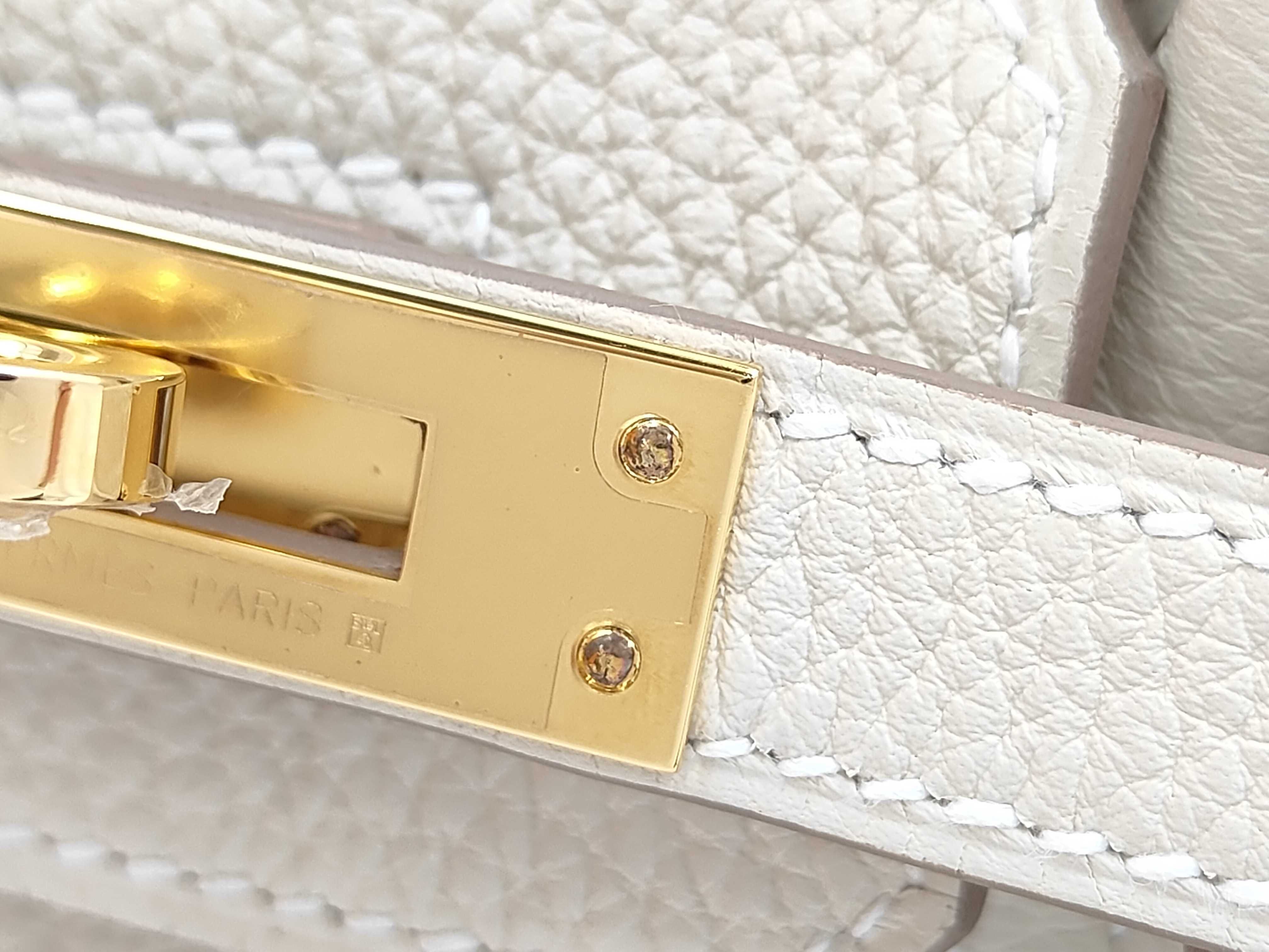 Birkin 25 Togo Leather, Gold Hardware, Gold Stamp Handbag — view 9