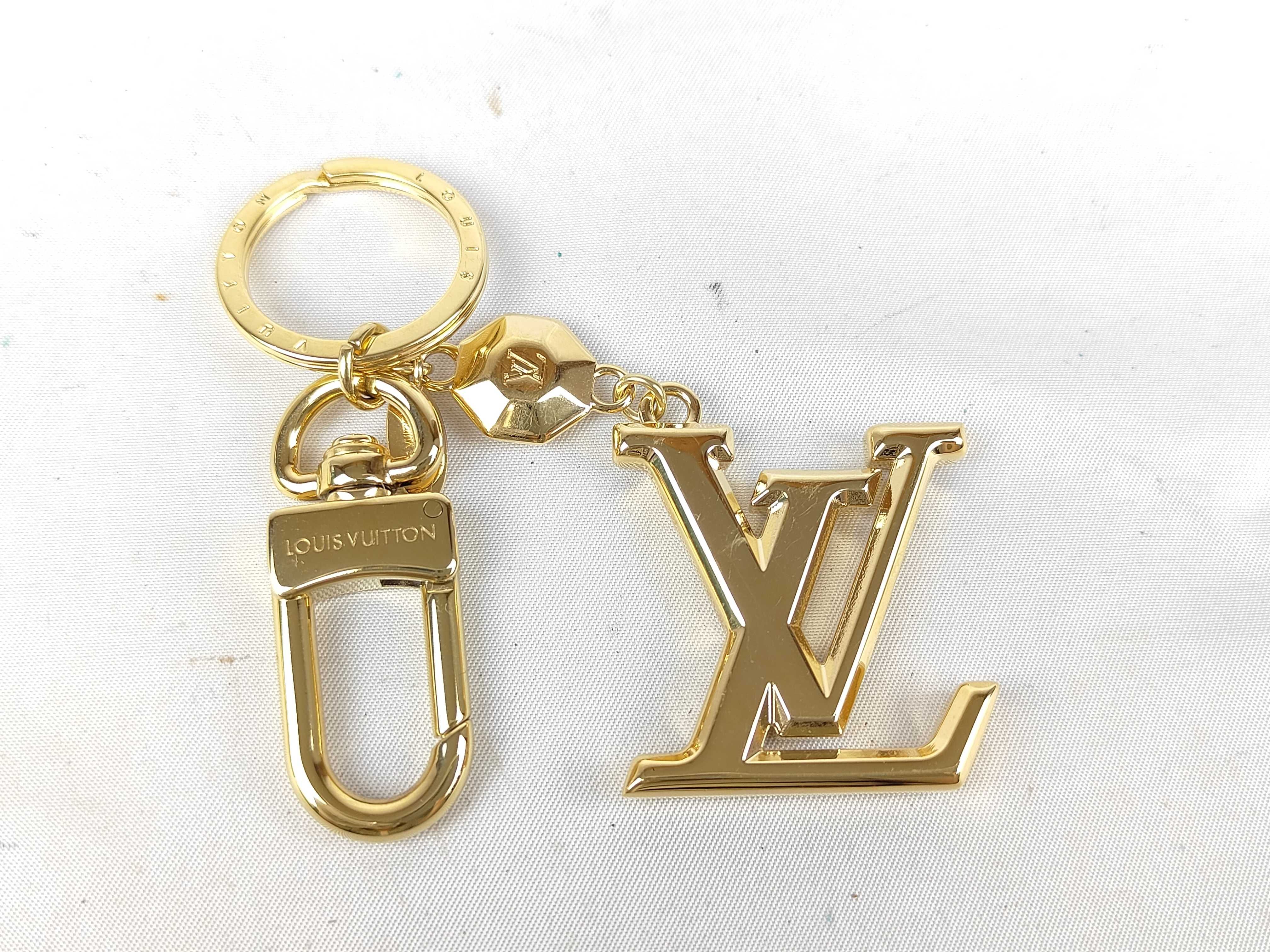 Keychain - LV Faceted Gold Key Case/Keychain