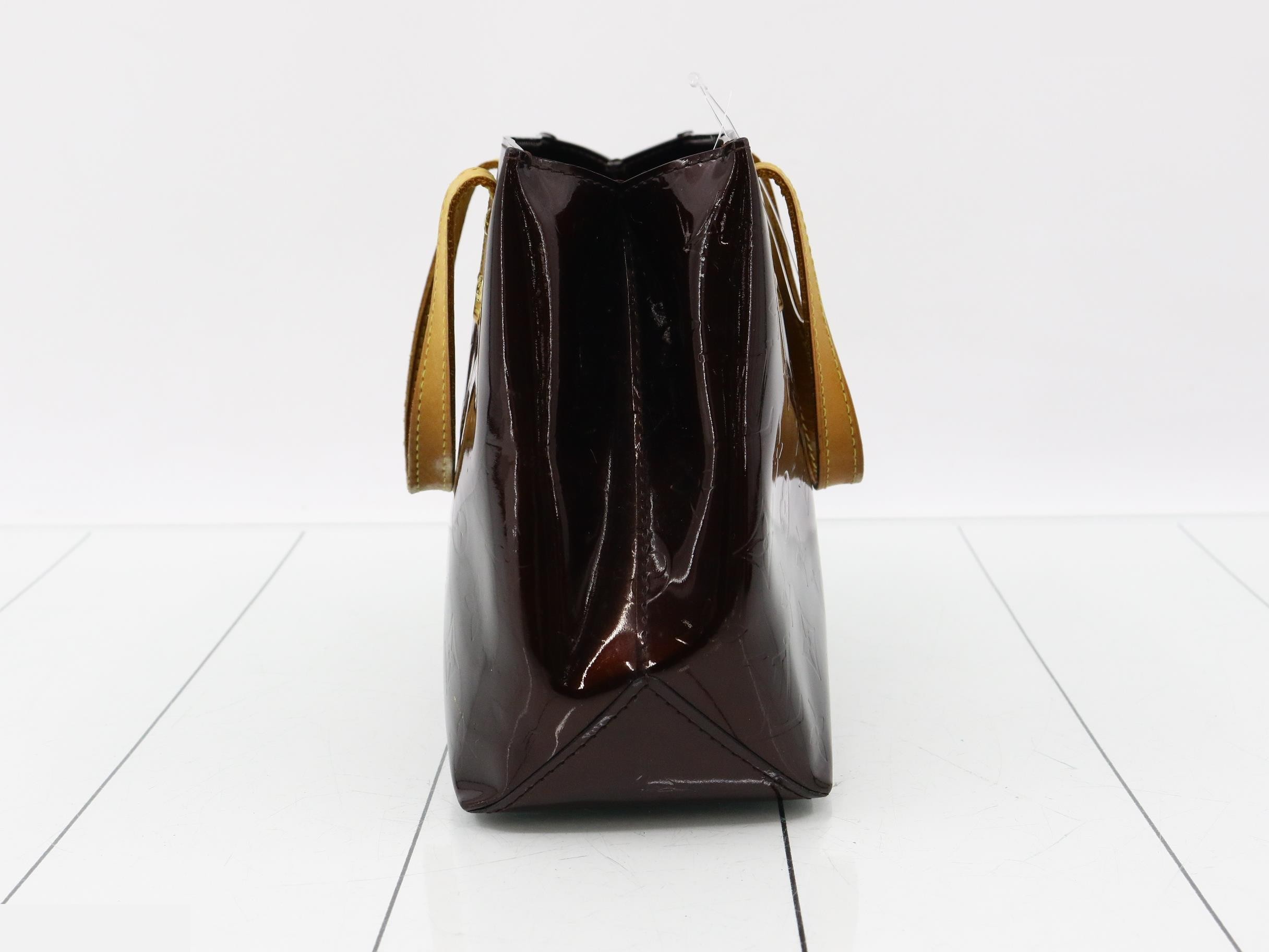 Vernis Lead PM Amarante Handbag — view 4
