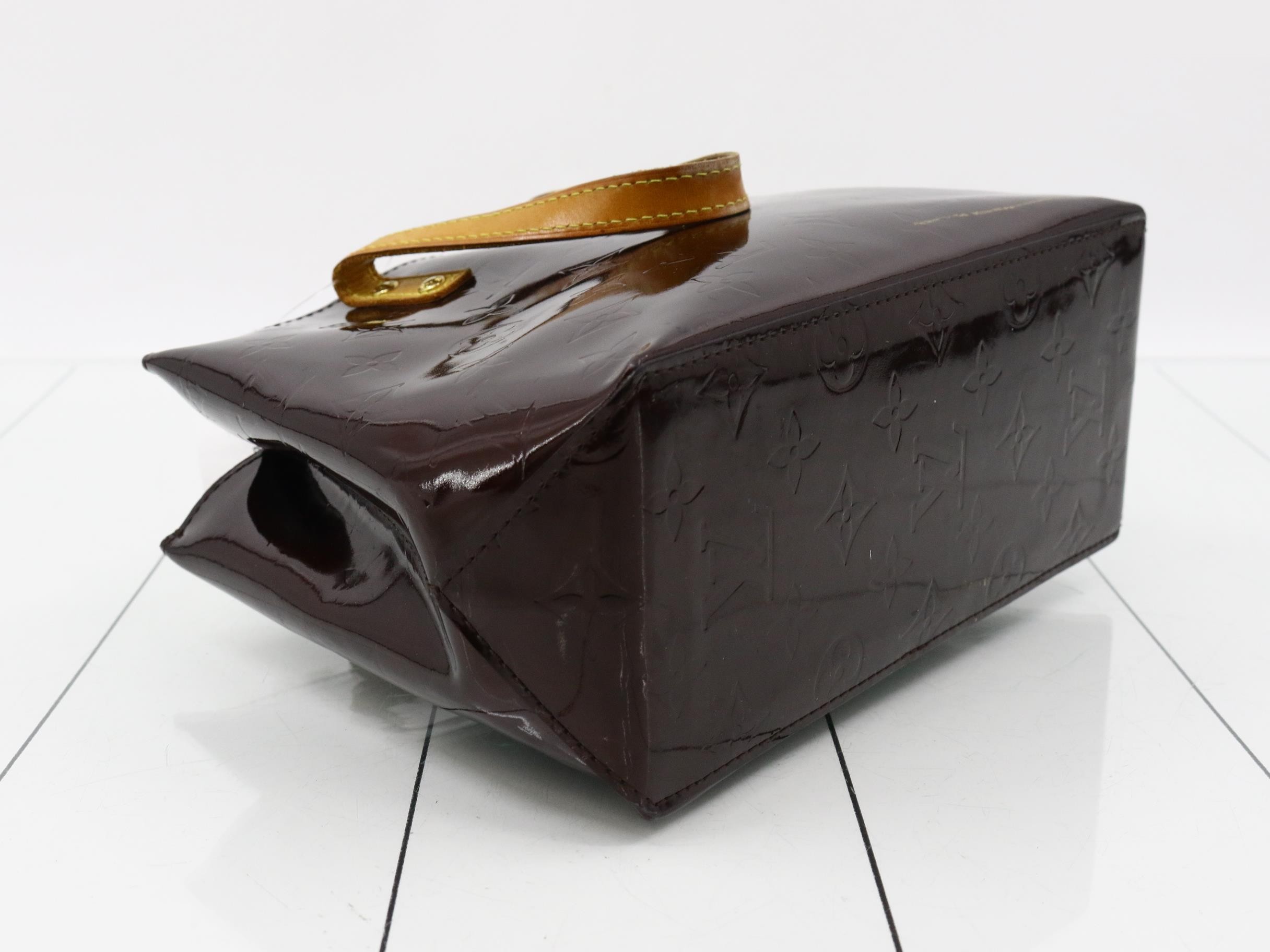Vernis Lead PM Amarante Handbag — view 5