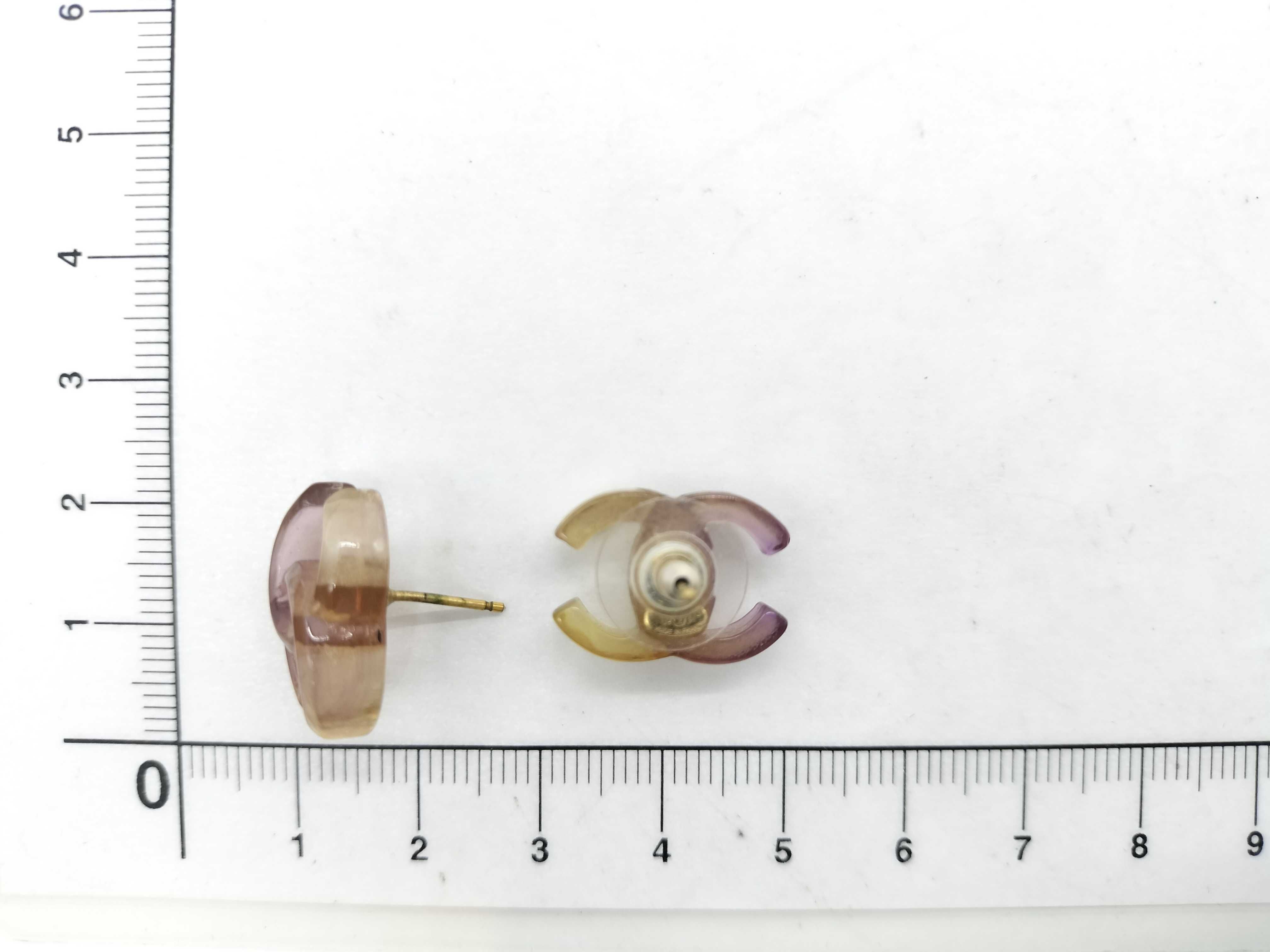 02P Earring (One earring without backing) — view 8