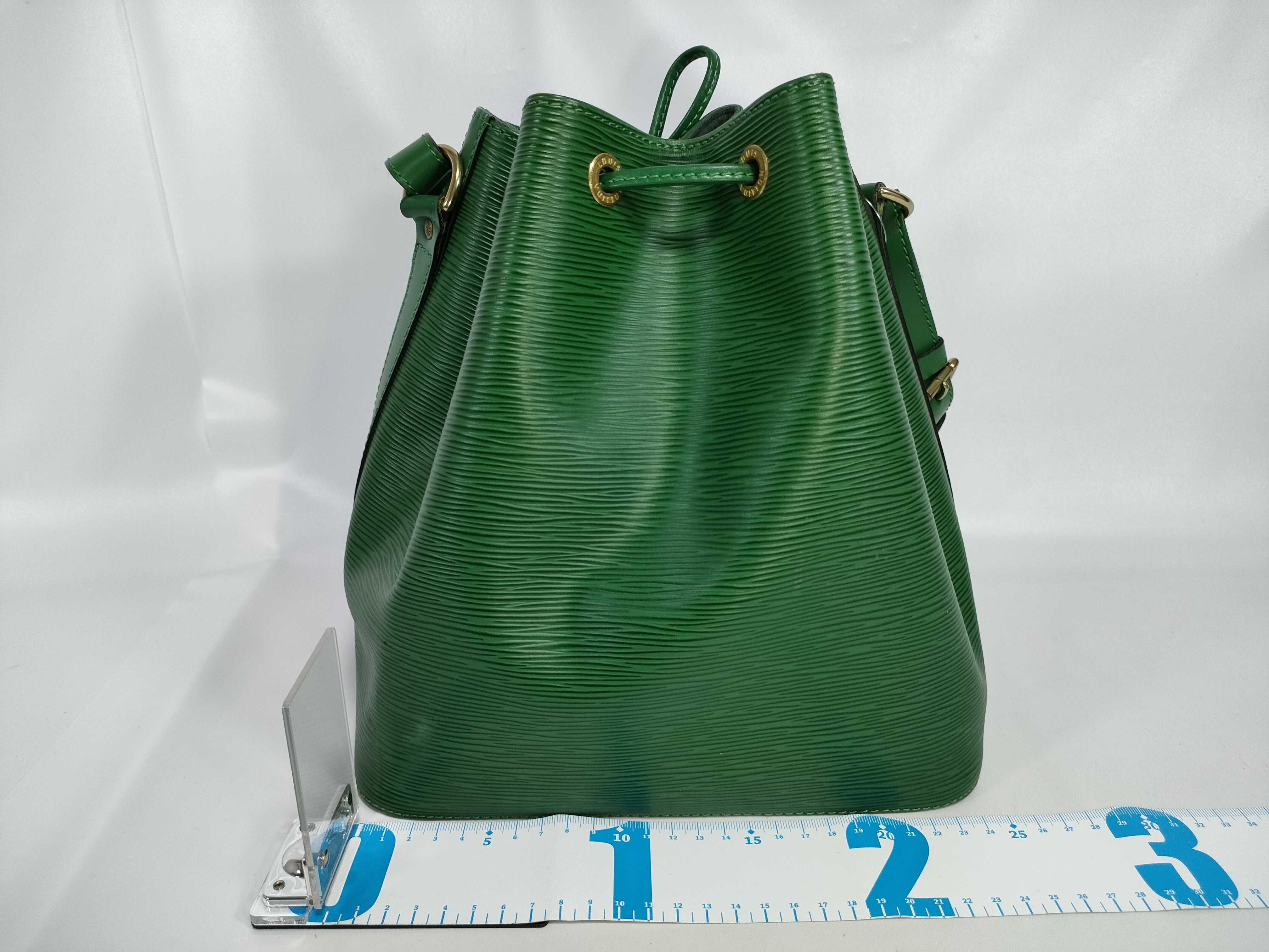 Epi M44104 Petit Noé Shoulder Bag — view 2