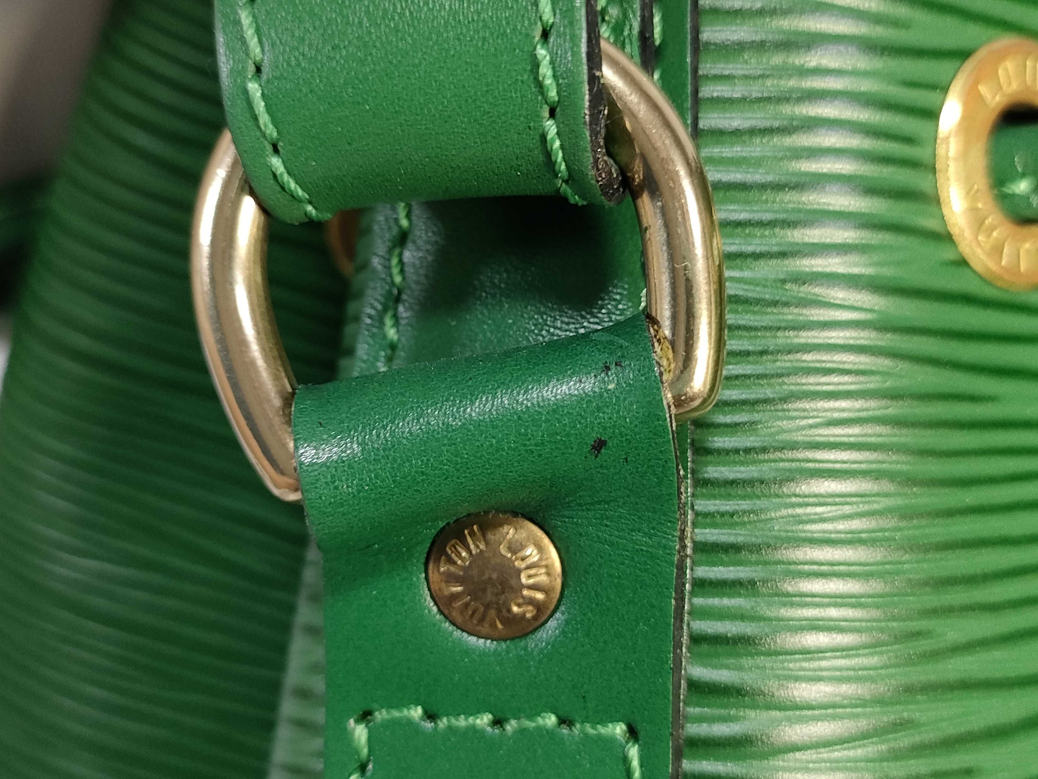 Epi M44104 Petit Noé Shoulder Bag — view 11