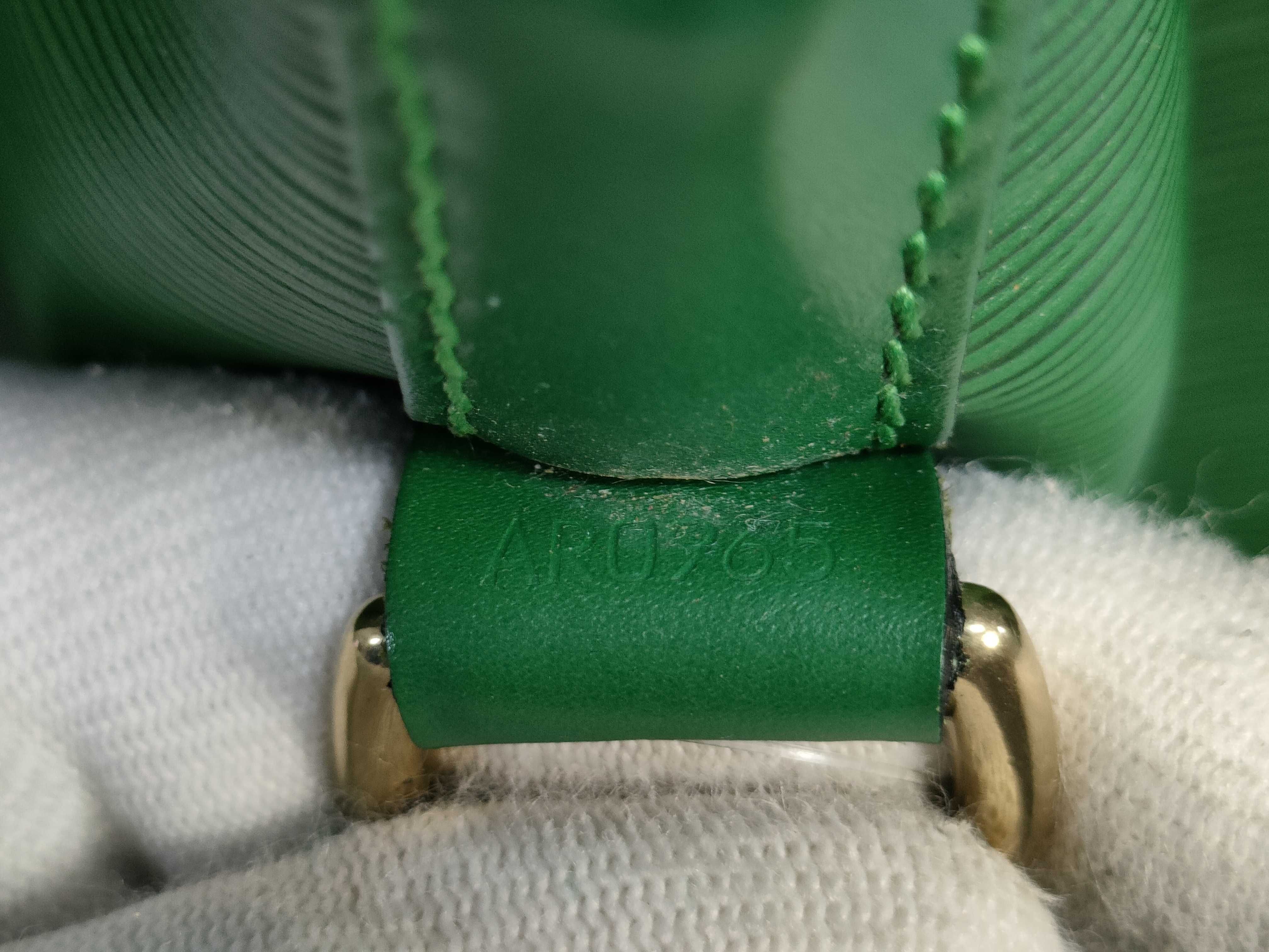 Epi M44104 Petit Noé Shoulder Bag — view 12