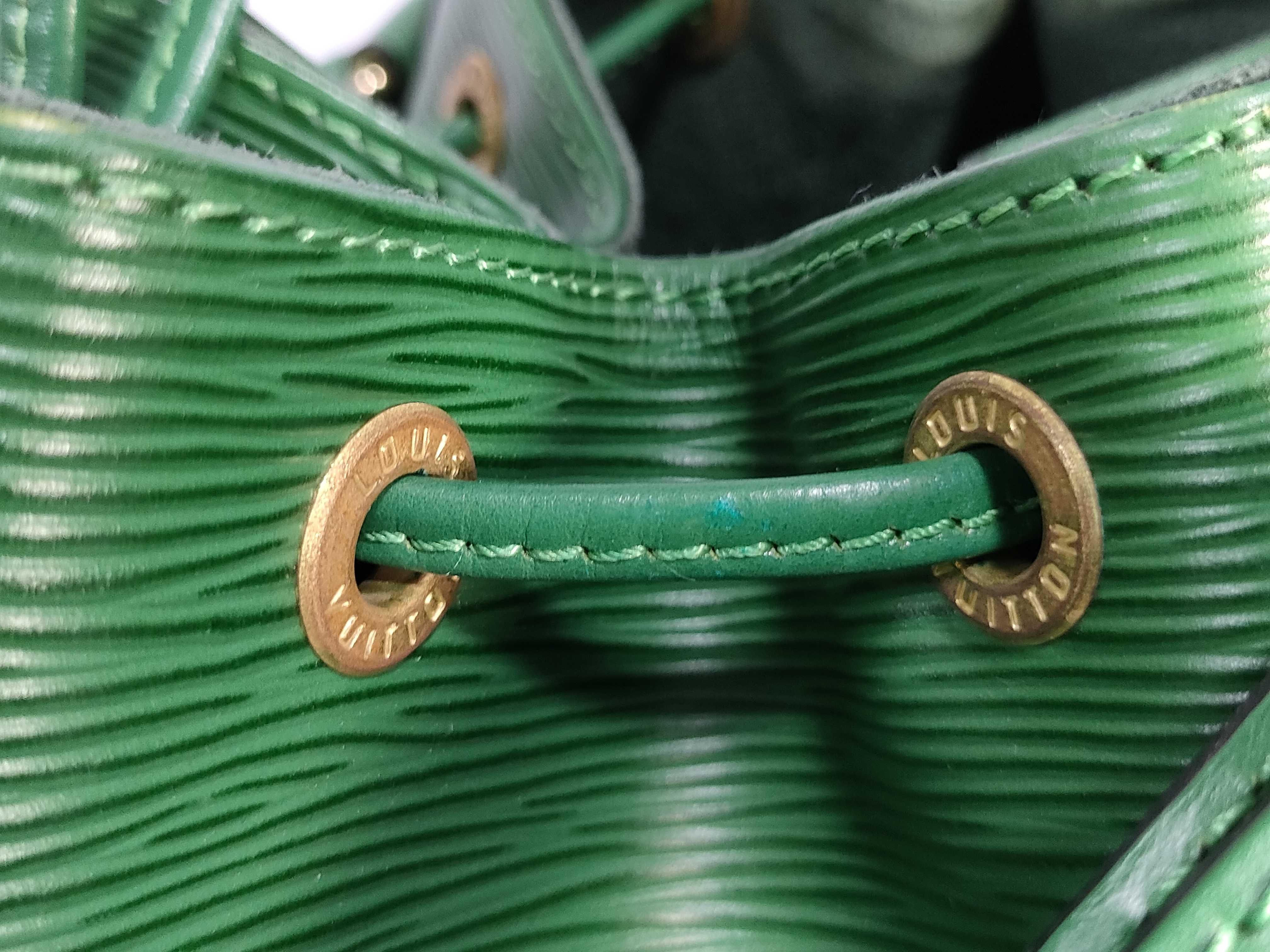 Epi M44104 Petit Noé Shoulder Bag — view 14