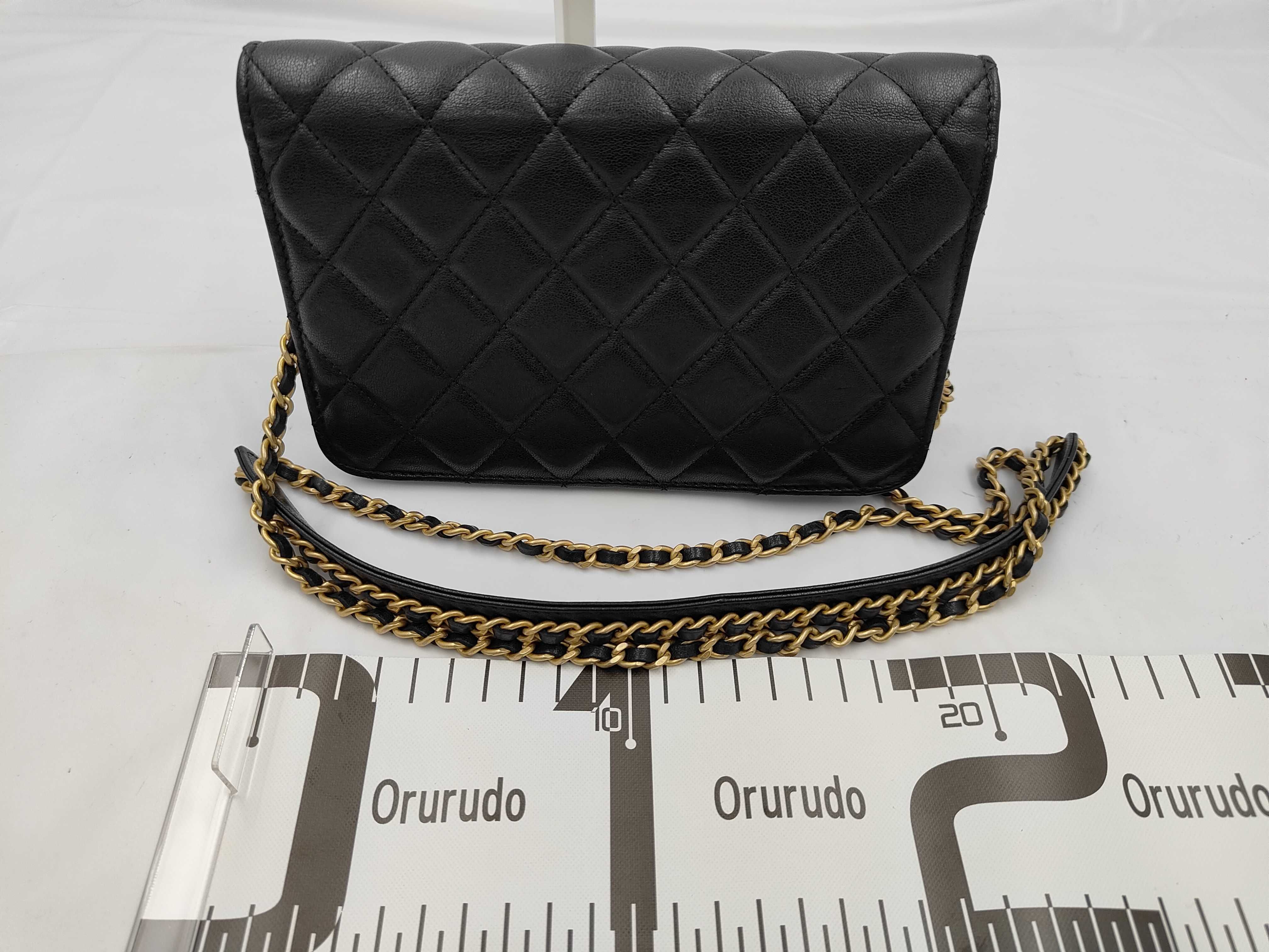 Matelassé Chain Shoulder Wallet, Lambskin, 28445874 (Wallet) — view 2