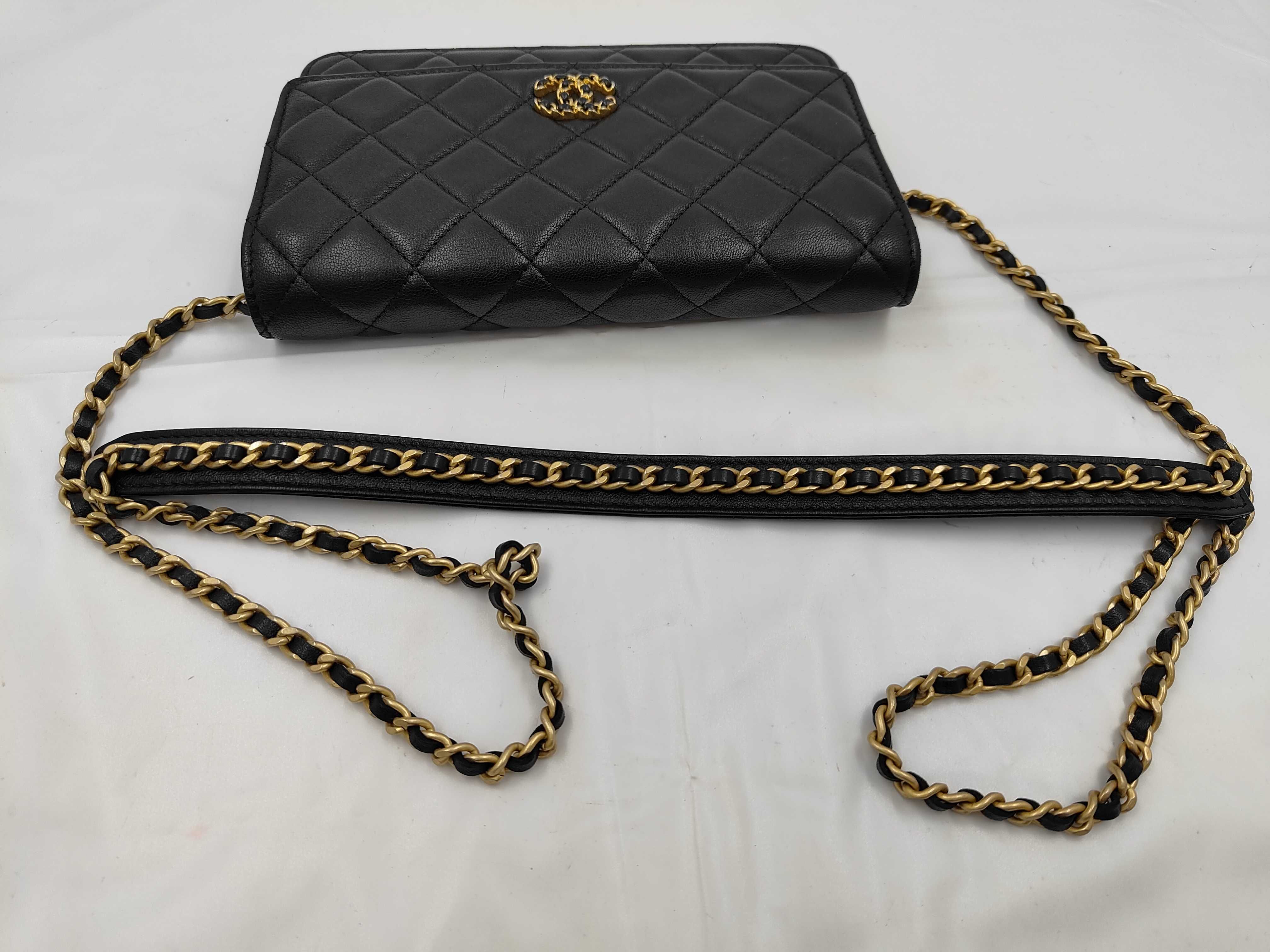 Matelassé Chain Shoulder Wallet, Lambskin, 28445874 (Wallet) — view 3