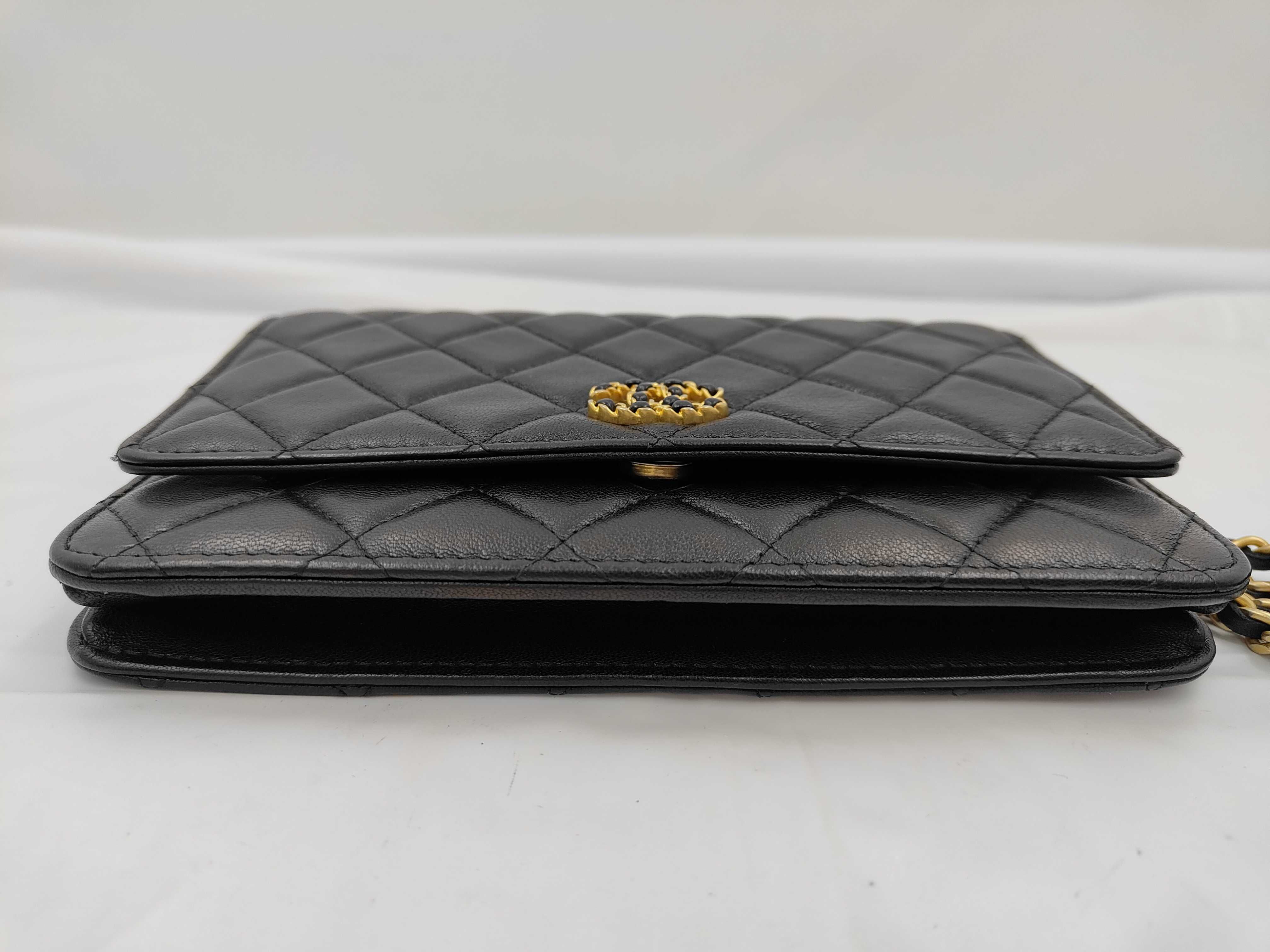 Matelassé Chain Shoulder Wallet, Lambskin, 28445874 (Wallet) — view 5