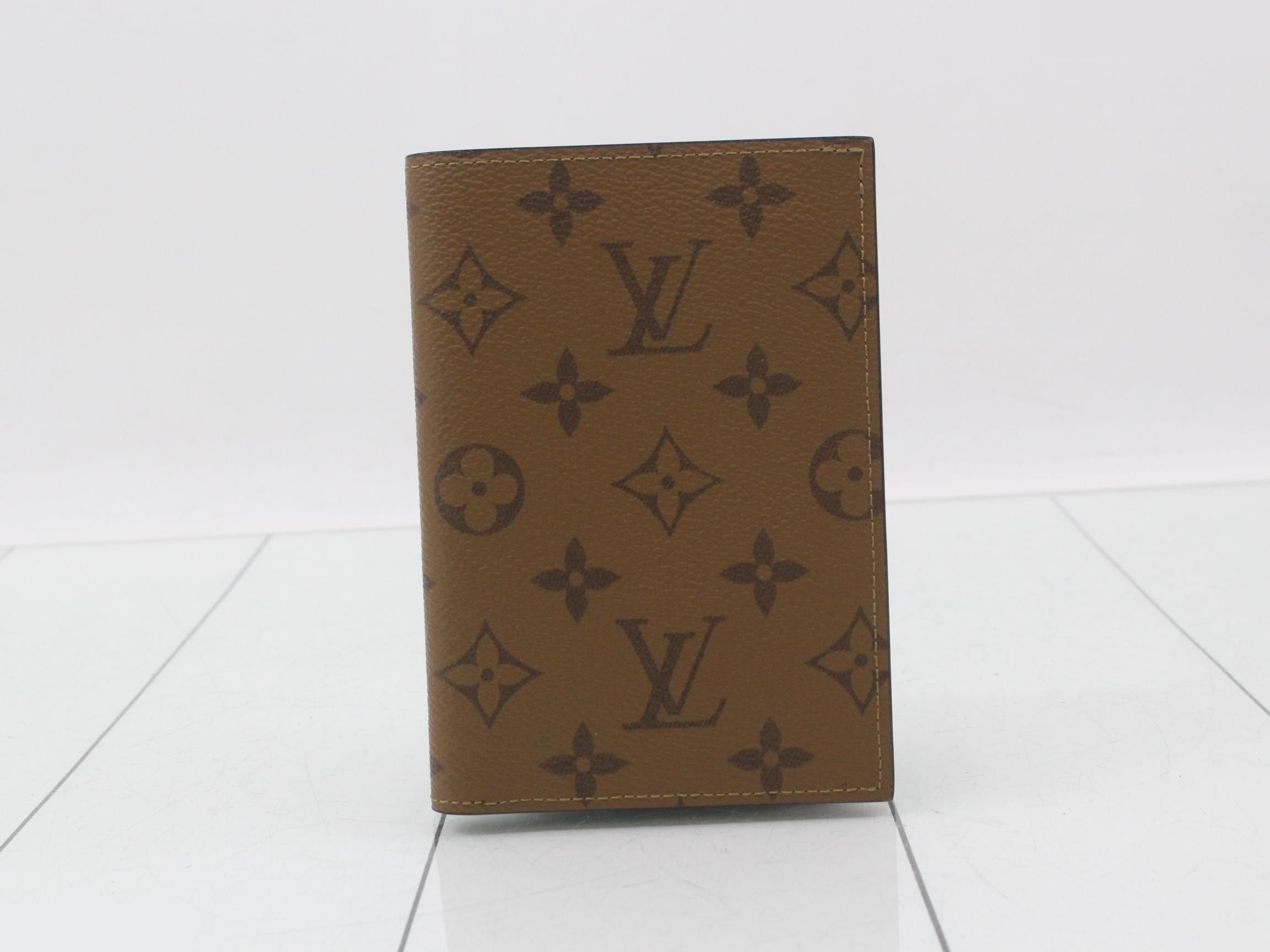 Passport cover, Couverture Passeport, List price ¥56,100
