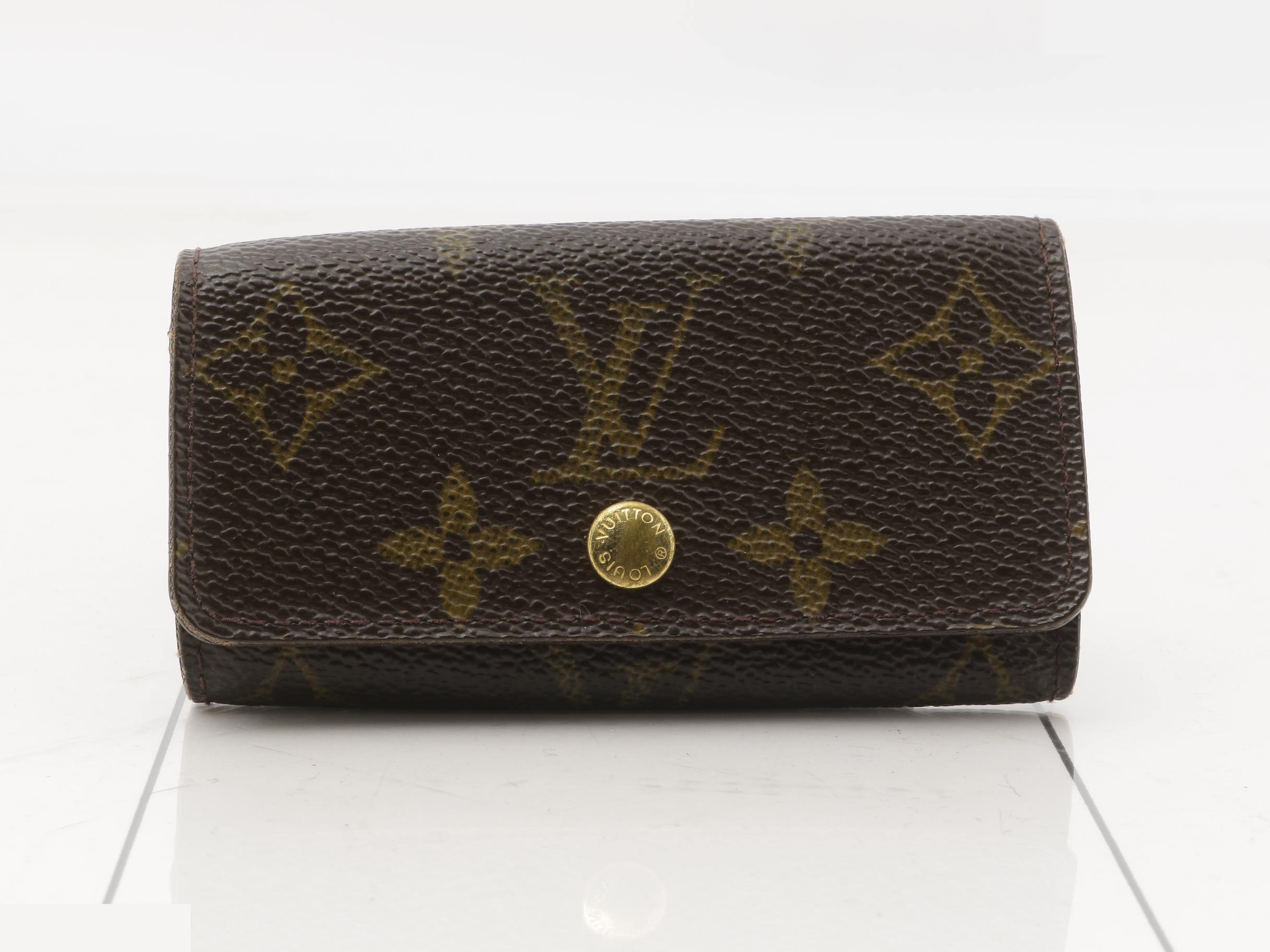 Multiclés 4 Material: Monogram