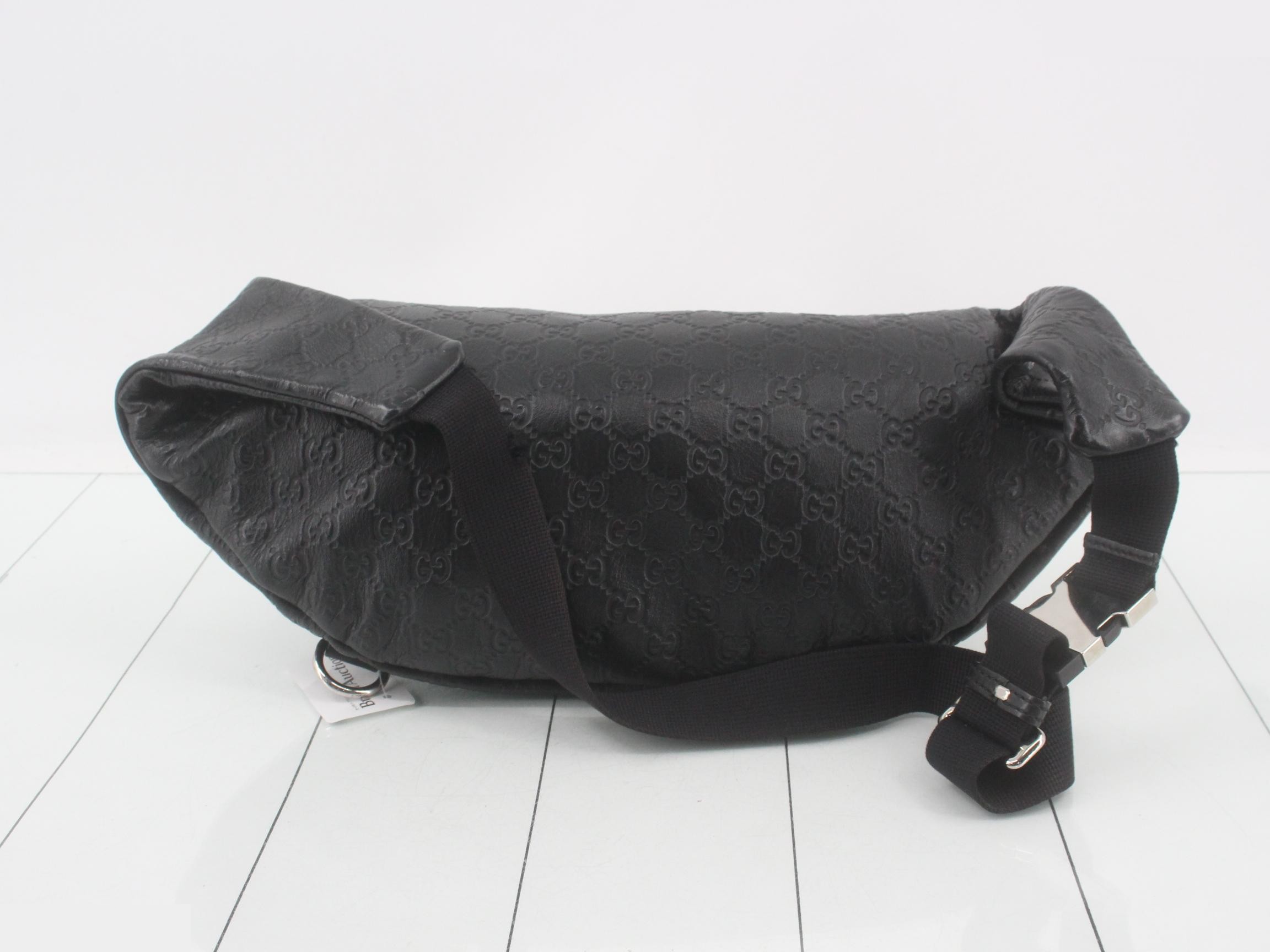 Body bag — view 2