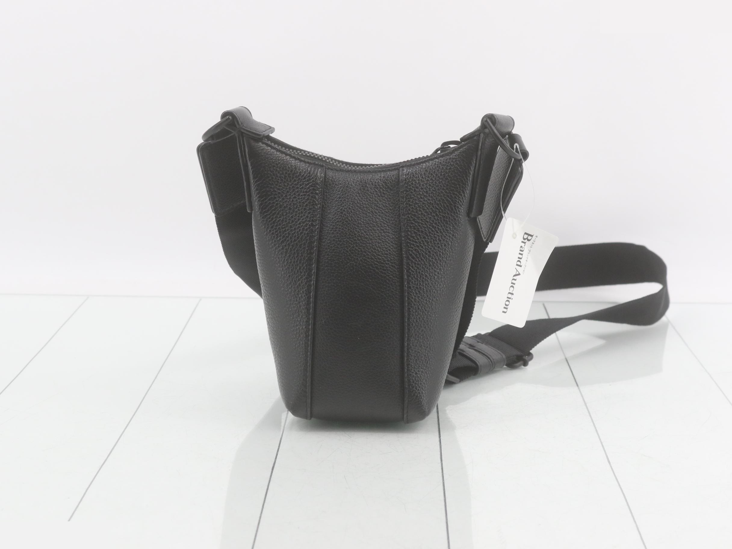 Leather B logo shoulder bag — view 2