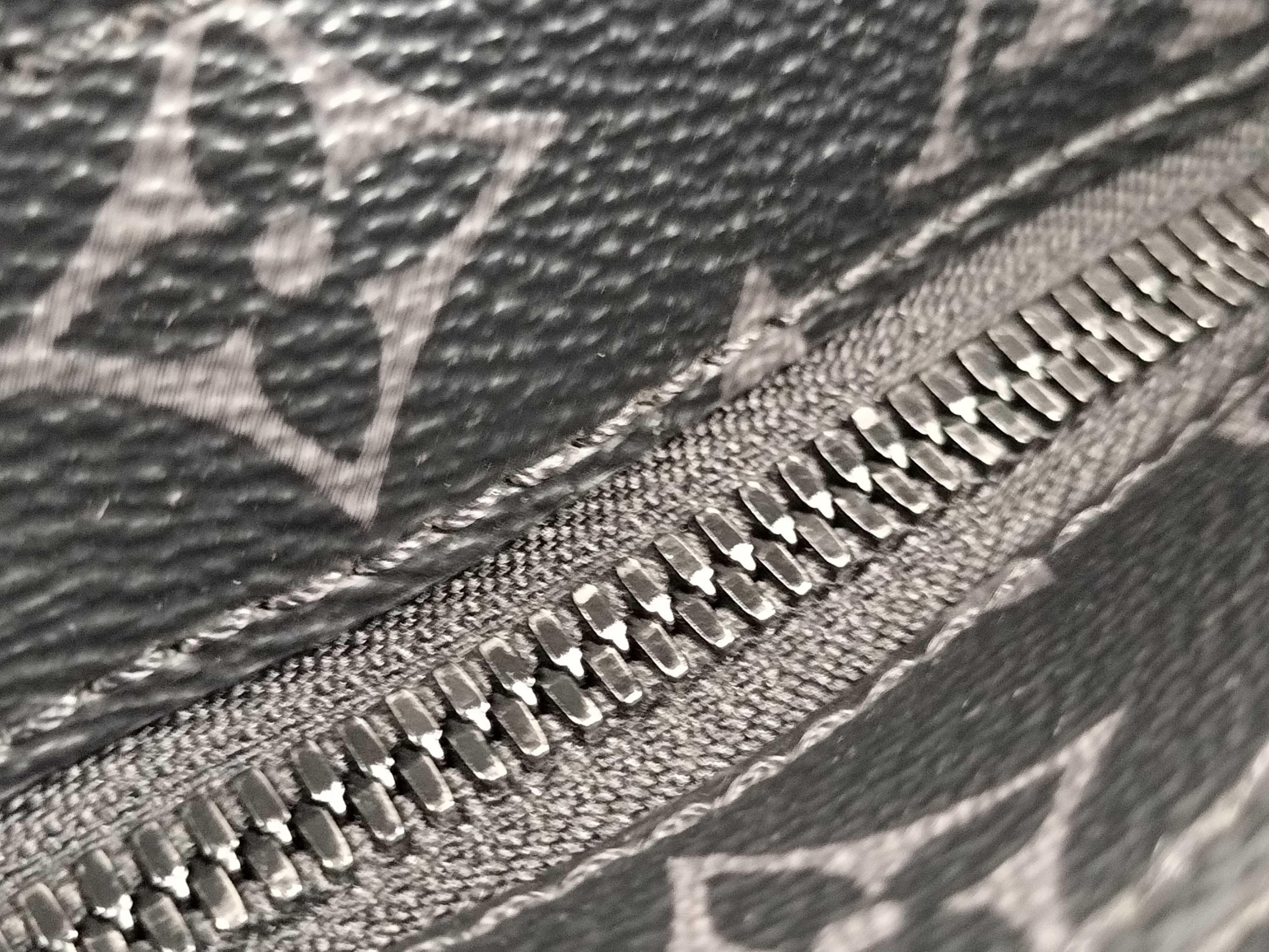 M45265 Monogram Eclipse Sac Plat Horizontal Zip Business Bag — view 8