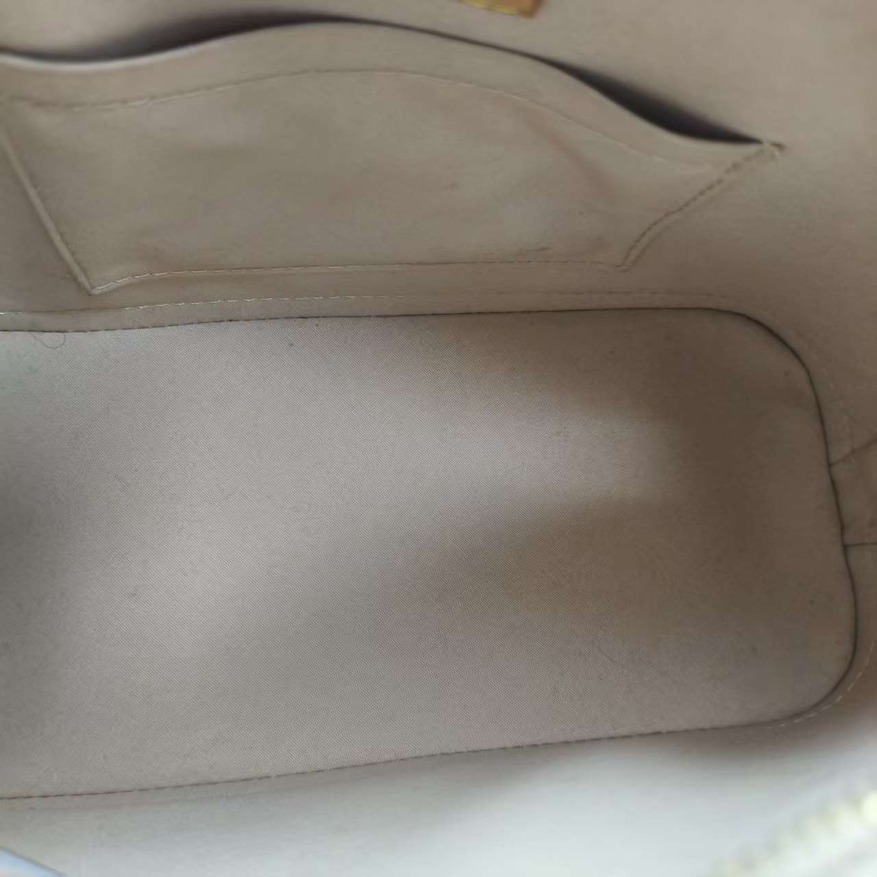 【*Shipped from: China*】LOUIS VUITTON Alma Patent Leather Shoulder Bag — view 8