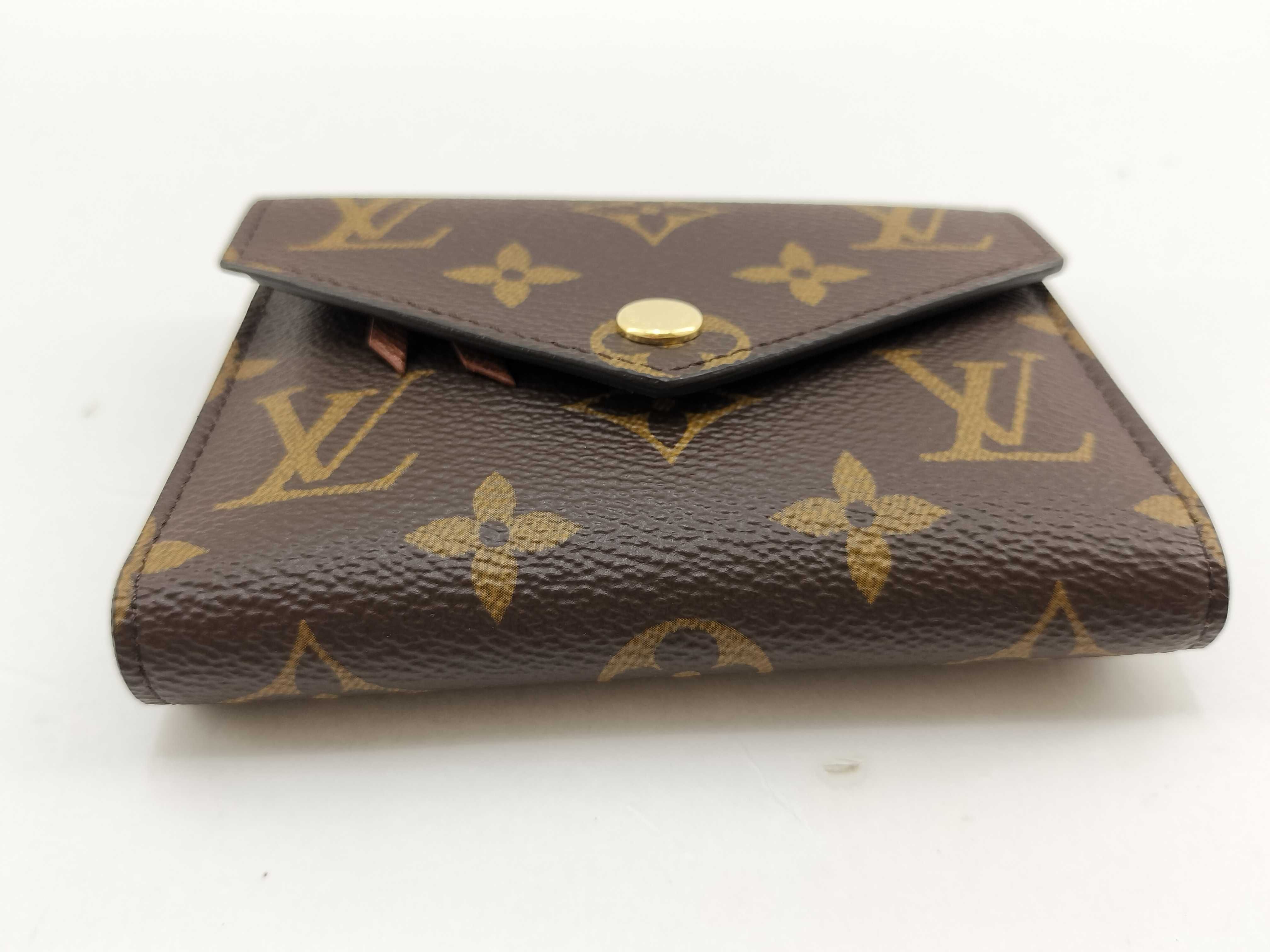 Monogram LV Monogram Portefeuille Victorine M62472 RFID Wallet — view 5