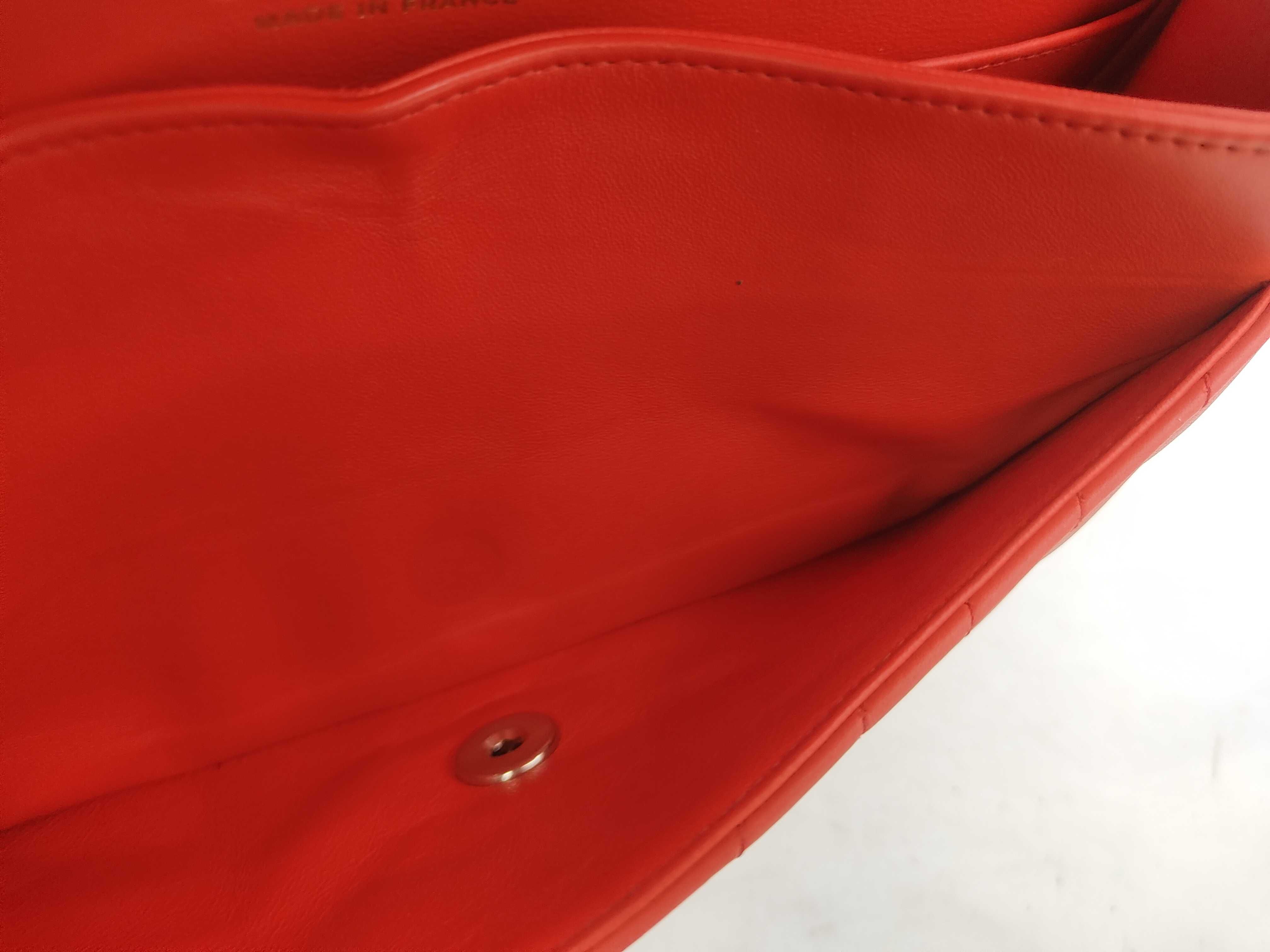 Matelassé 25 Double Flap Chain Shoulder Bag, V-Stitch, Lambskin, Red Shoulder Bag — view 9