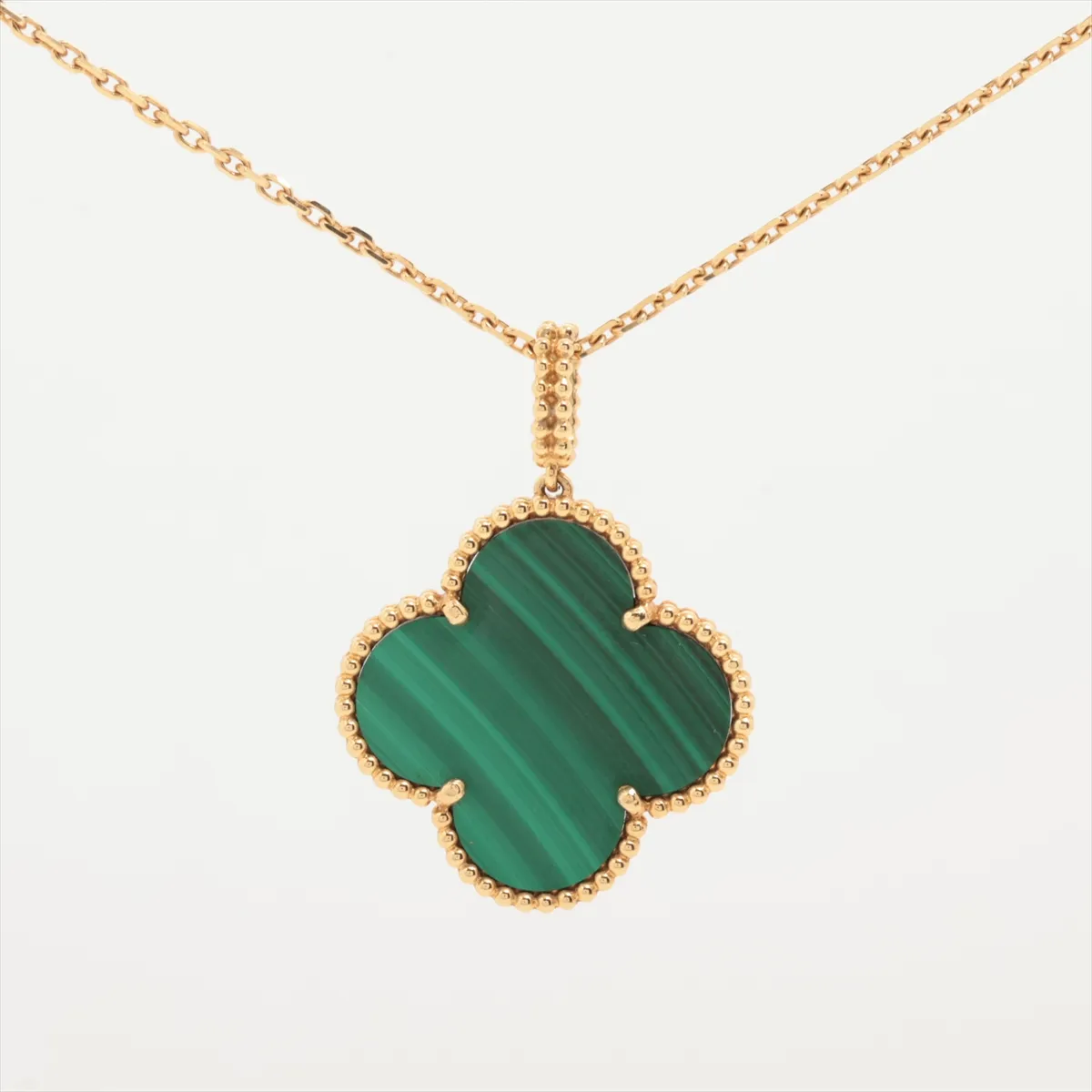 Magic Alhambra Long Malachite Necklace 750(YG) 16.9g JE917066 Small stone — view 2