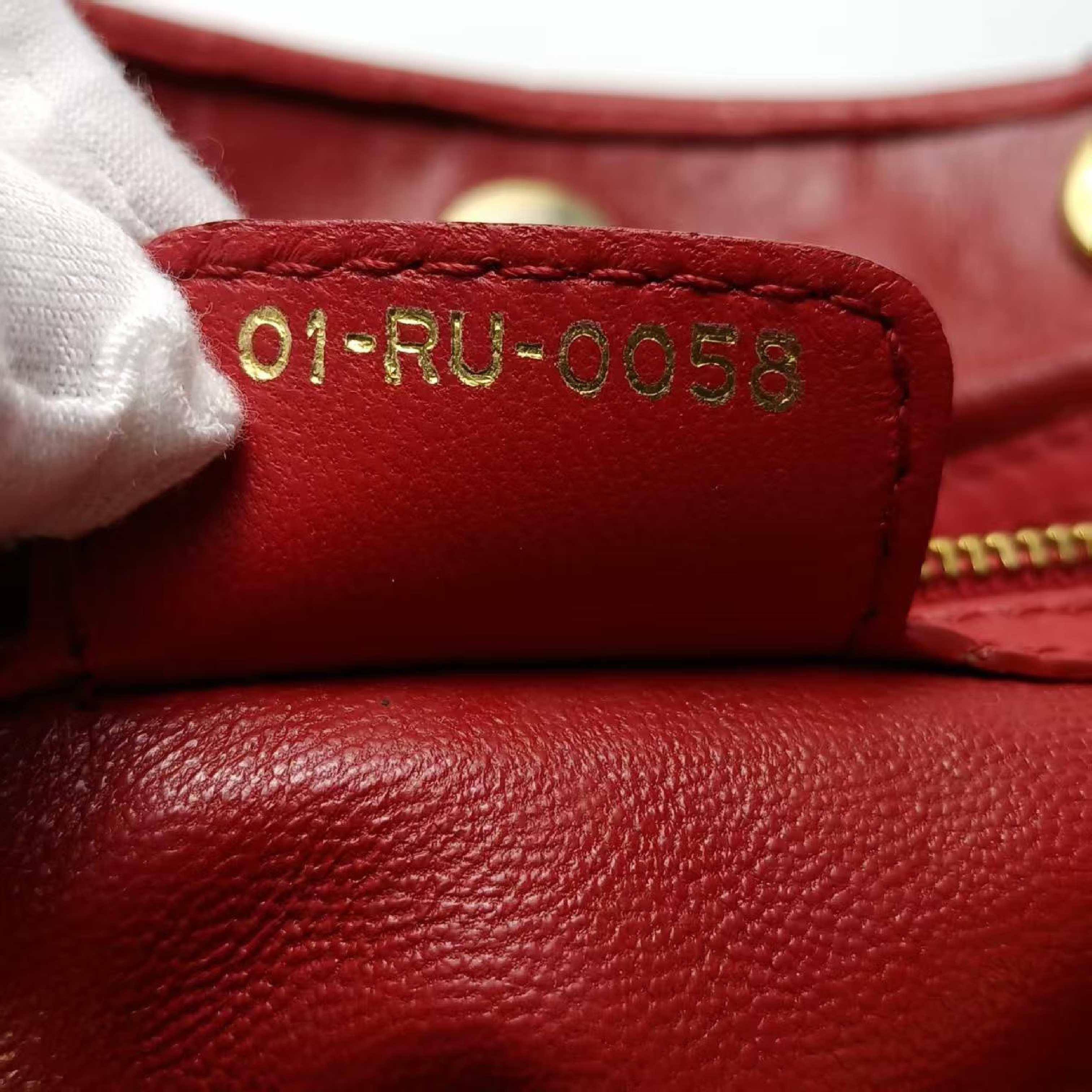 other line sheepskin handbag — view 11