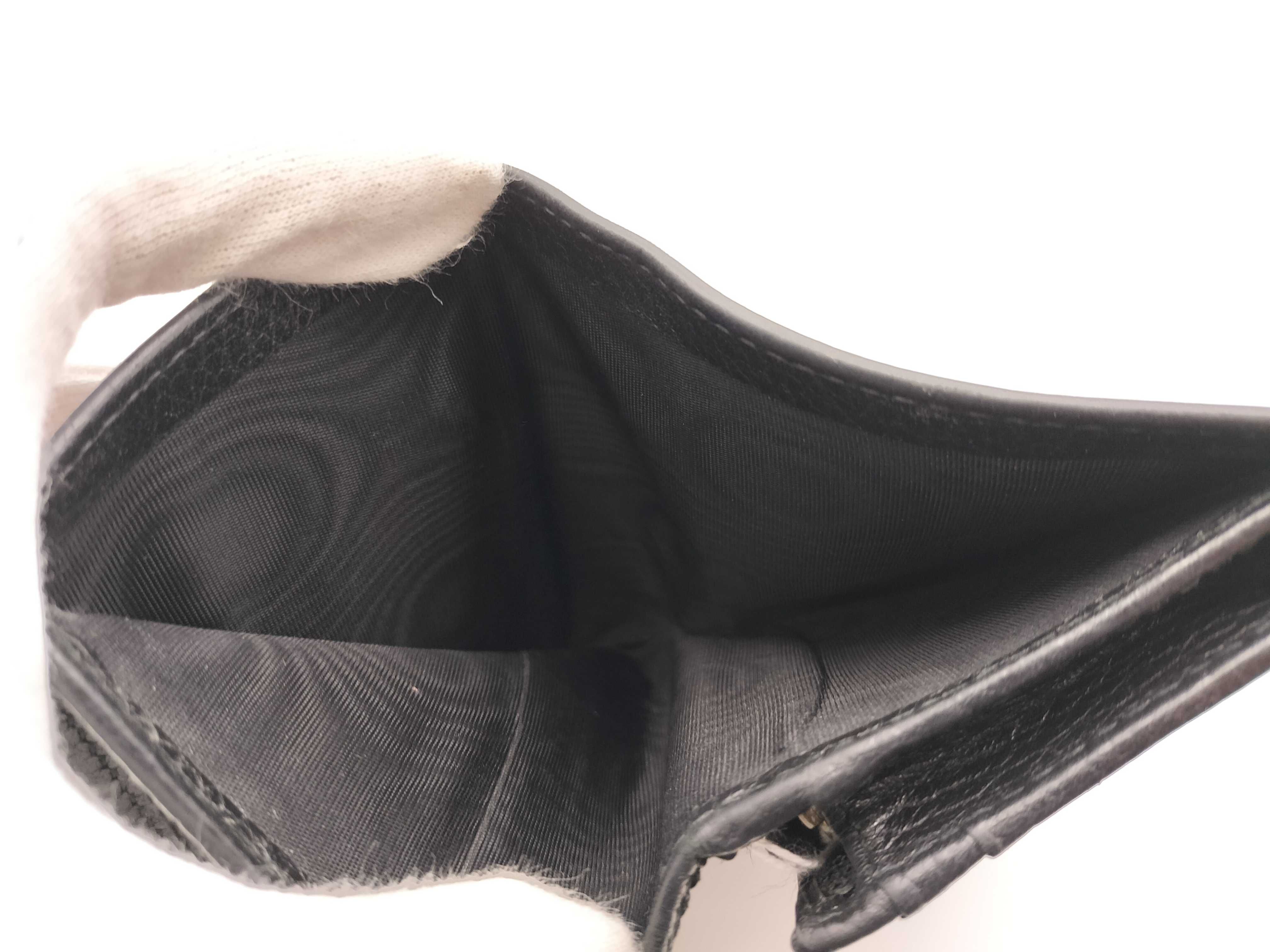 bi-fold wallet — view 12