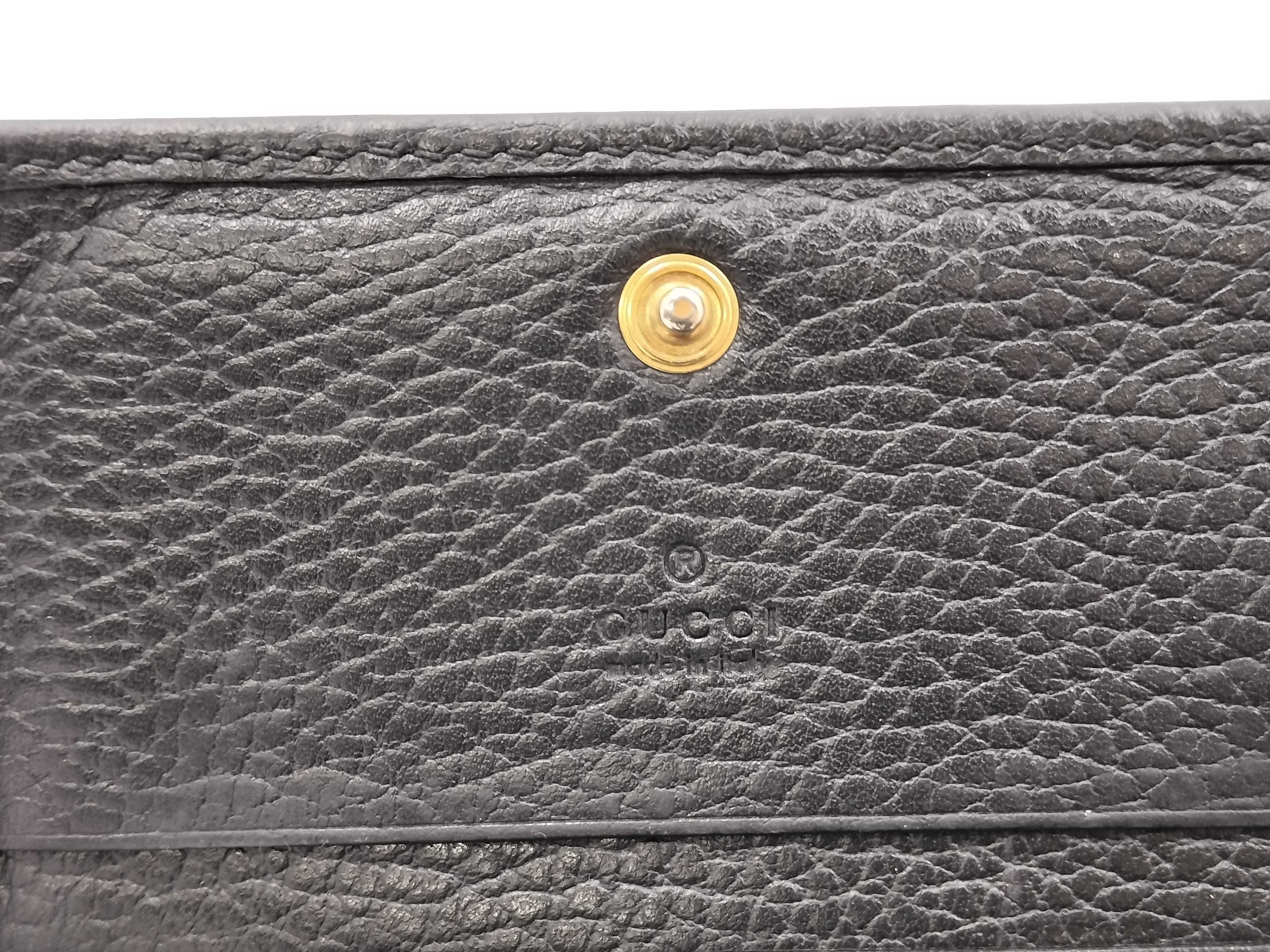 bi-fold wallet — view 7