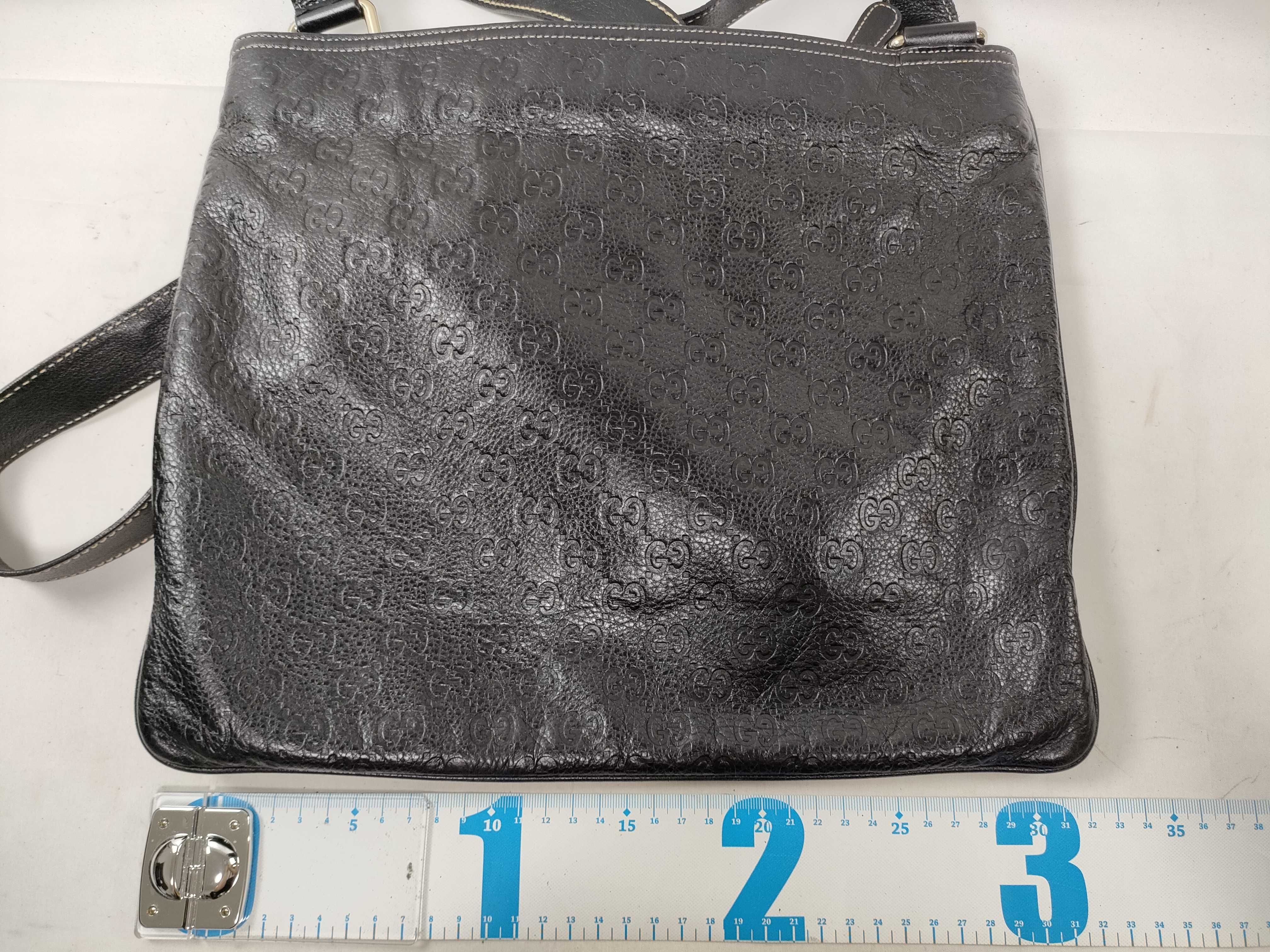 Guccisima Leather Shoulder Bag — view 2