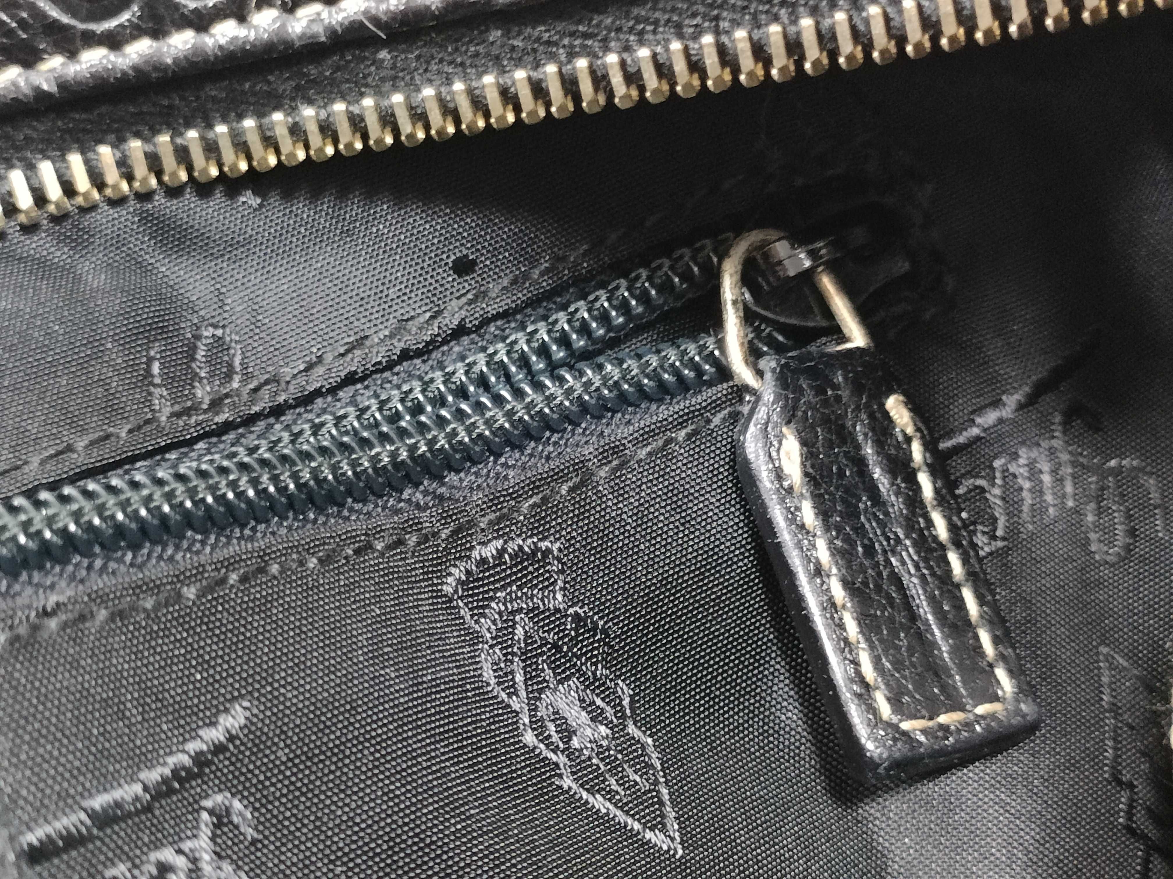 Guccisima Leather Shoulder Bag — view 13