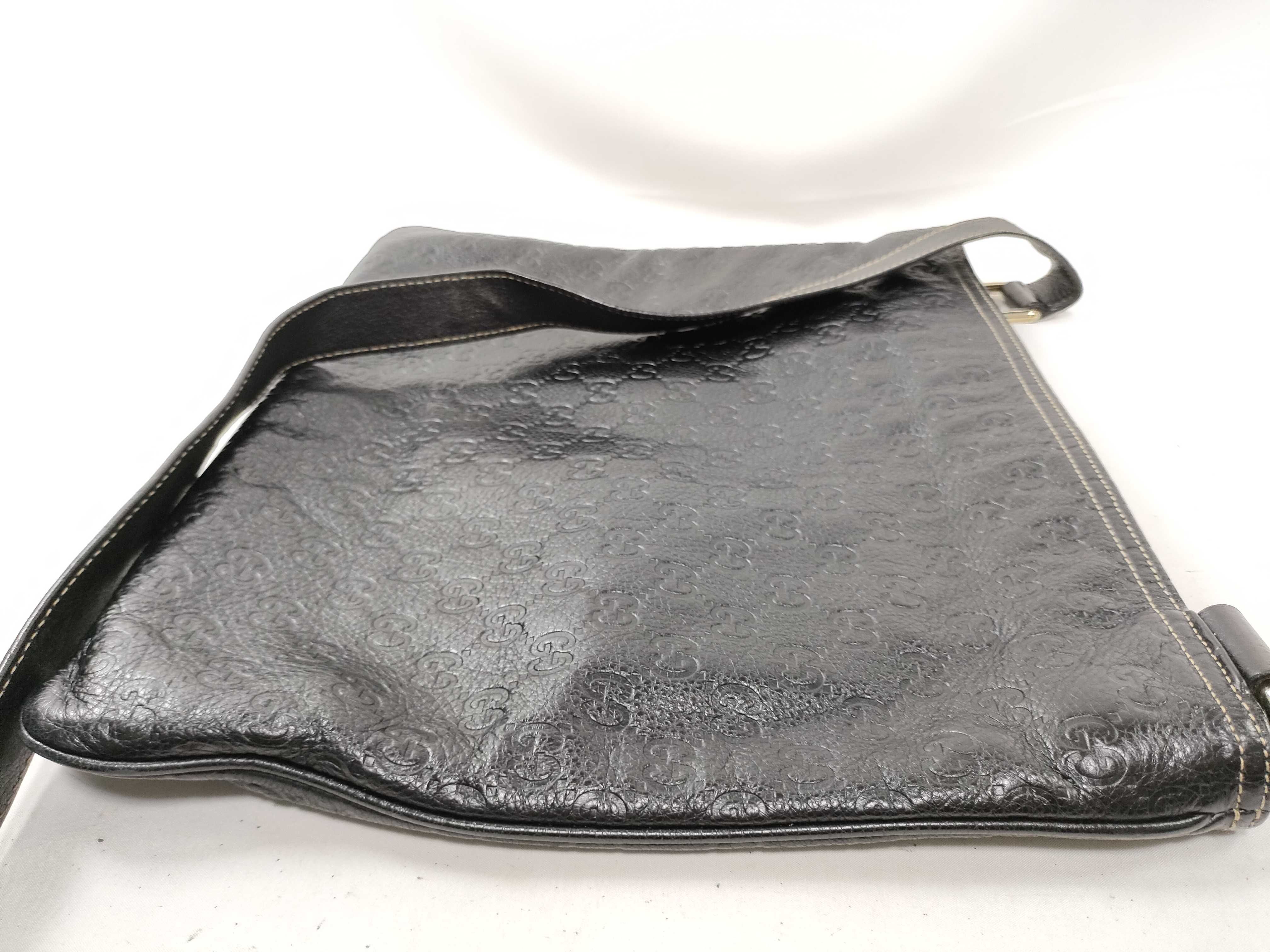 Guccisima Leather Shoulder Bag — view 14
