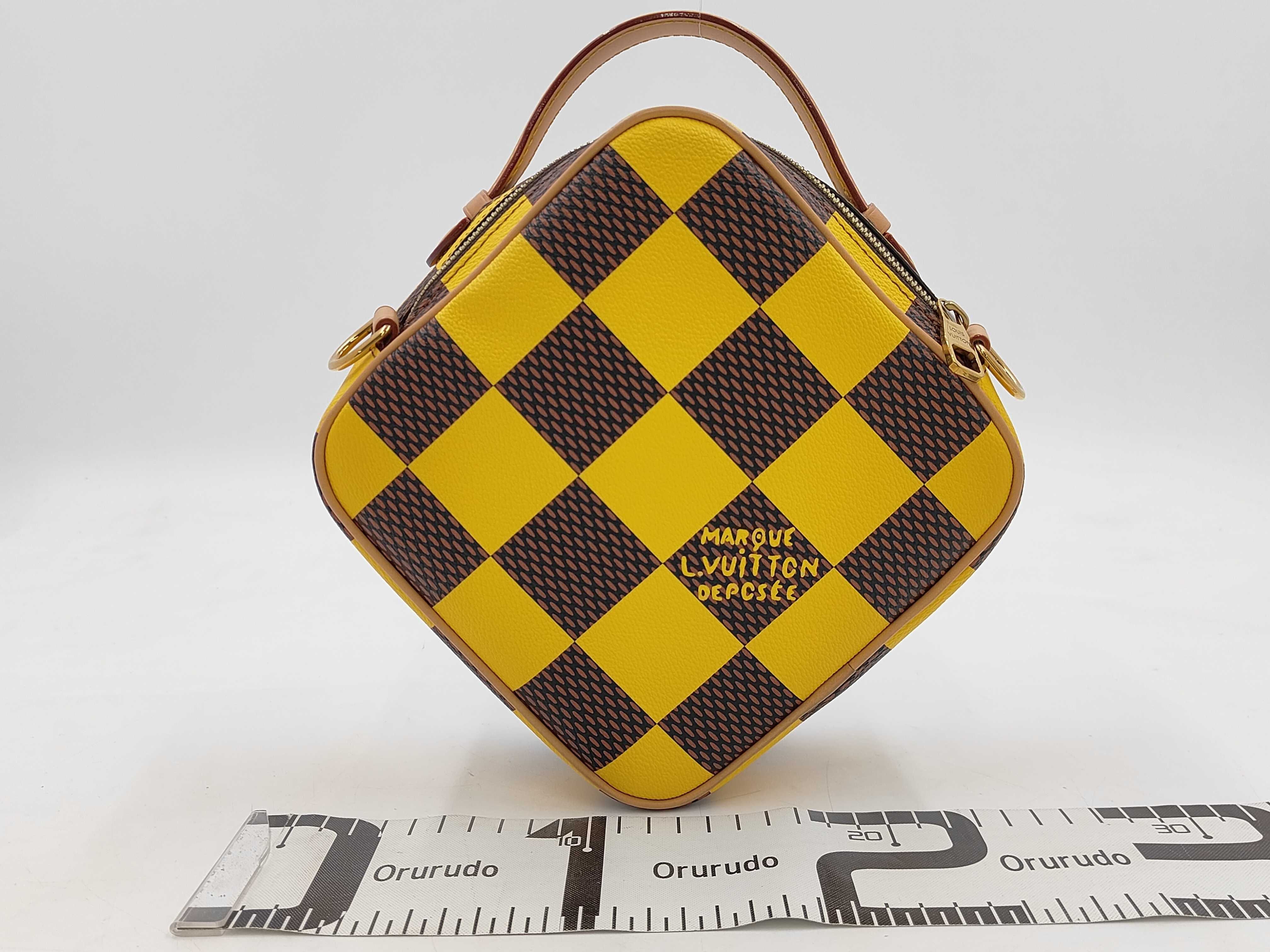 N40562 Chess Messenger Shoulder Bag — view 2