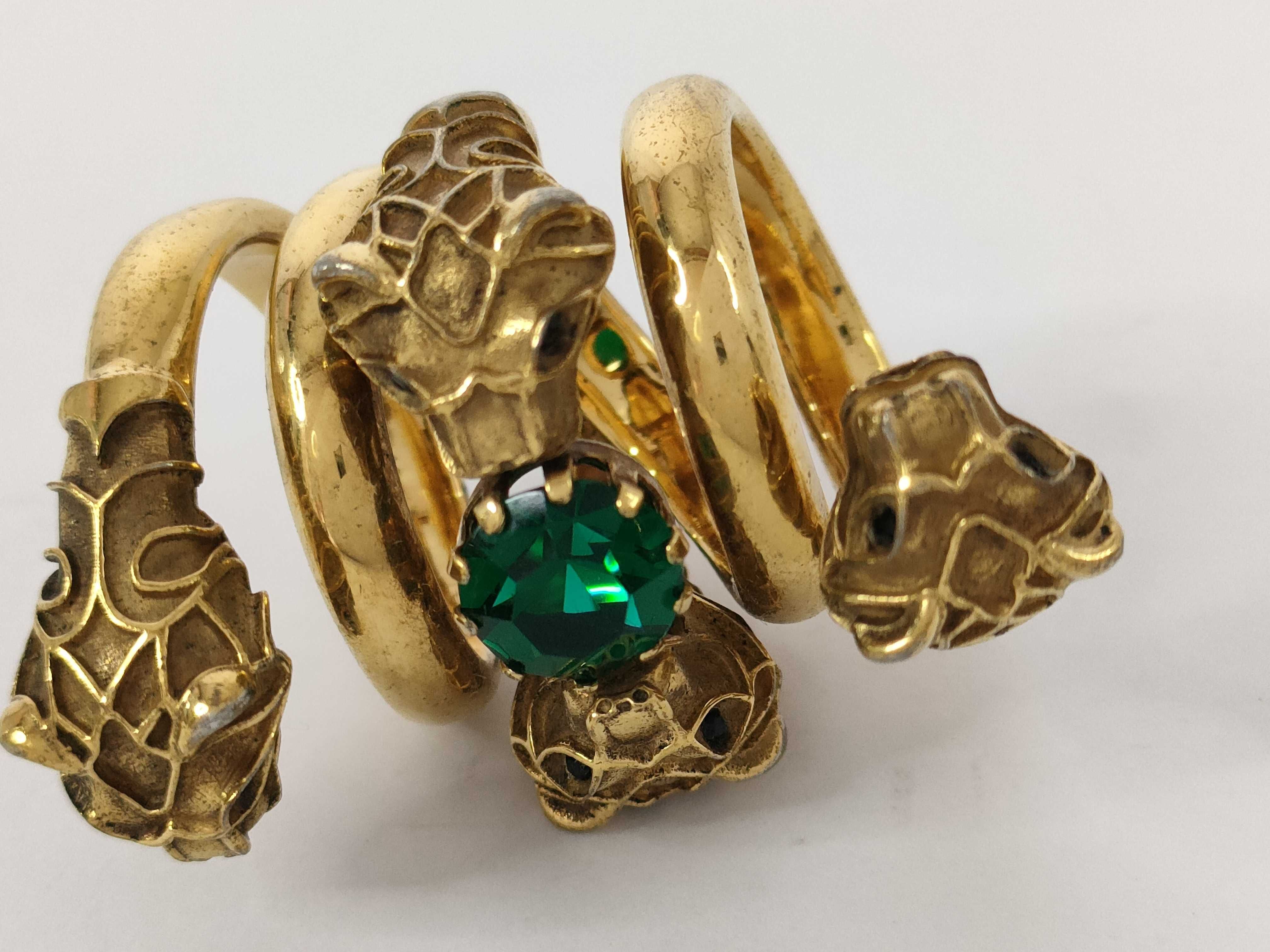 ring — view 8
