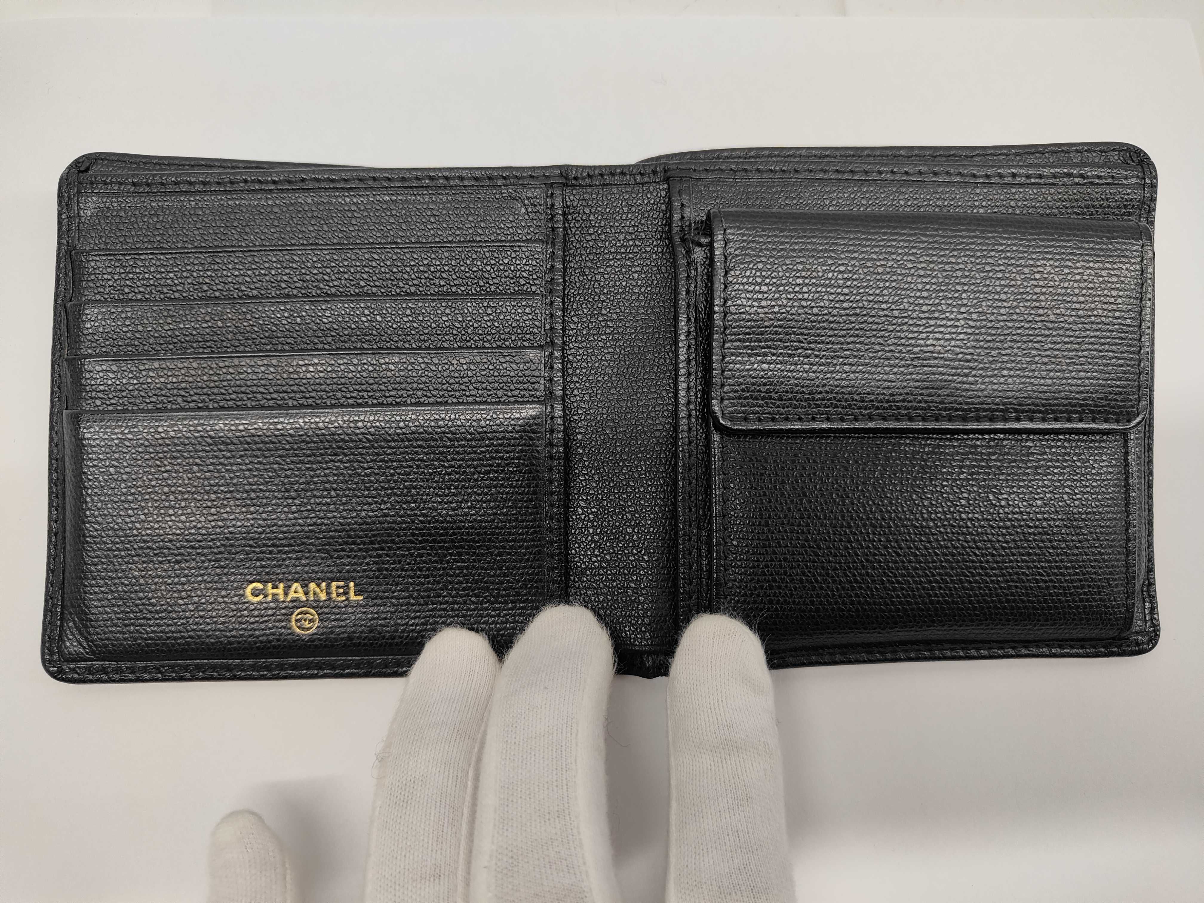 wallet — view 4