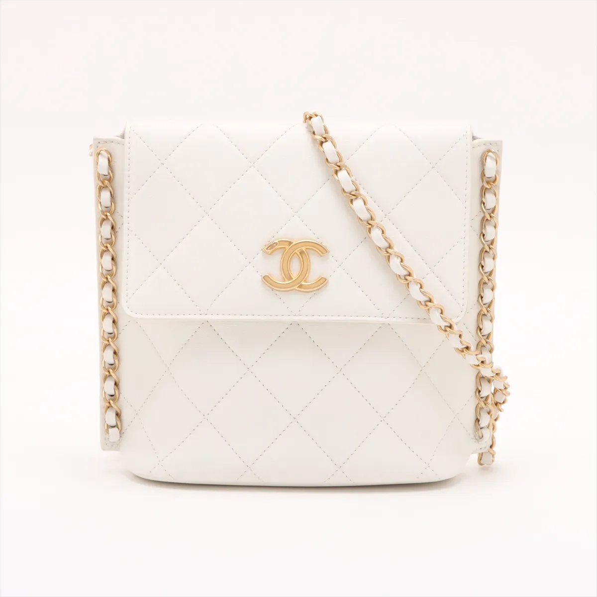 Matelasse Lambskin Chain Shoulder Bag White Gold Hardware 31349839 31s