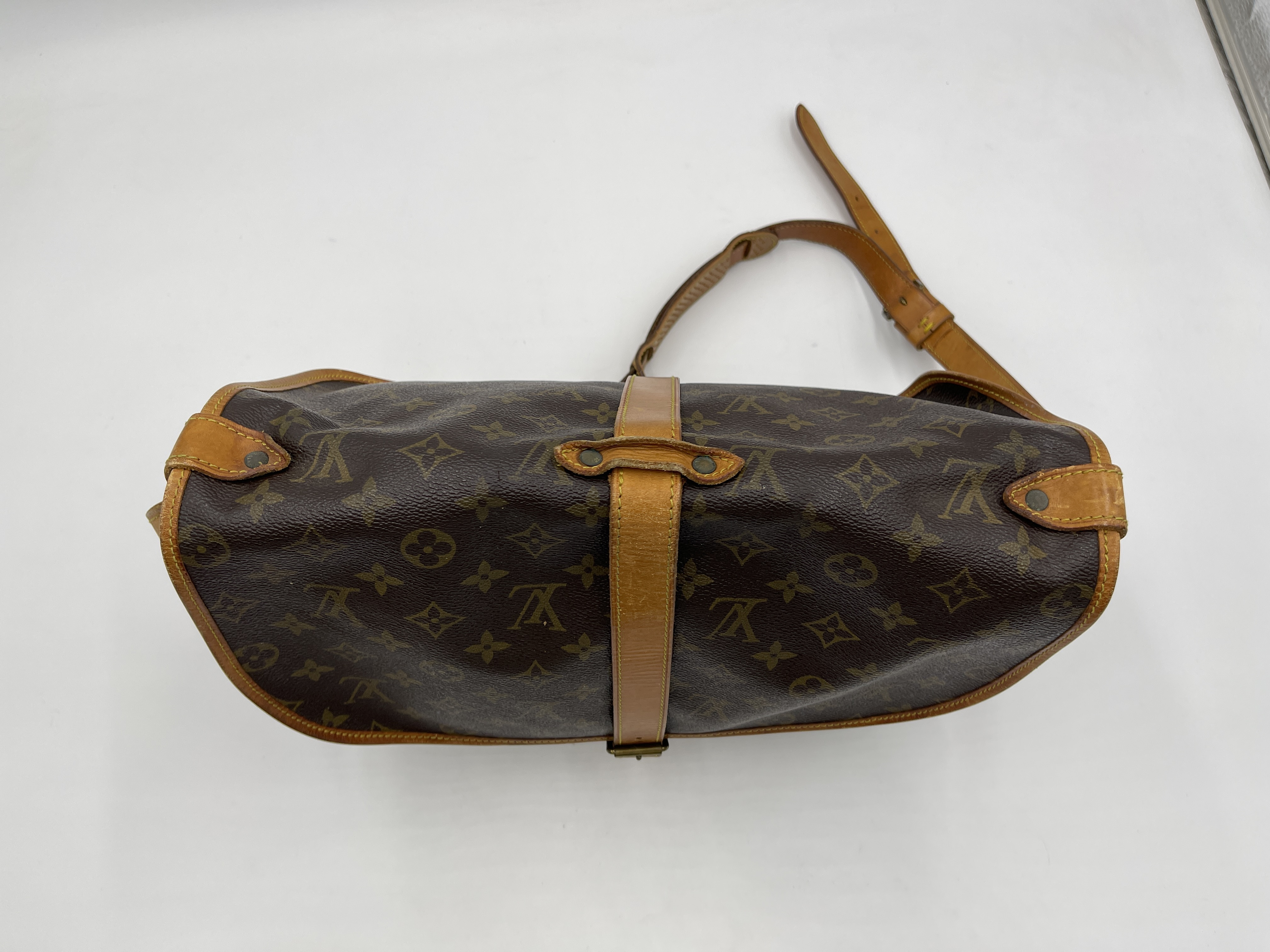Monogram Saumur 35 M42254 883VI Shoulder Bag — view 5